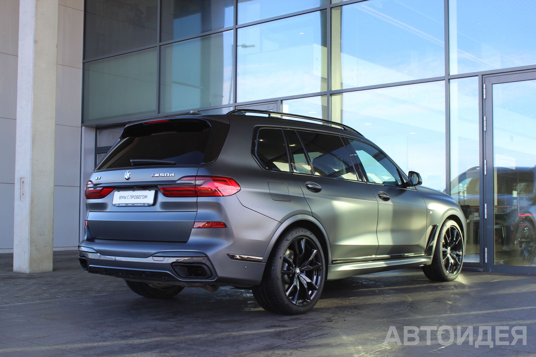 BMW X7 M50d фото 1