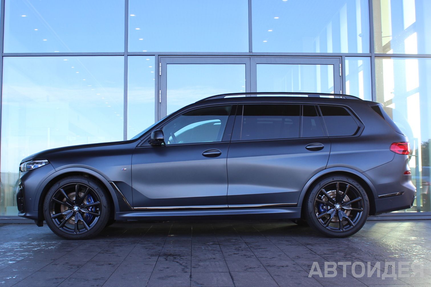 BMW X7 M50d фото 2