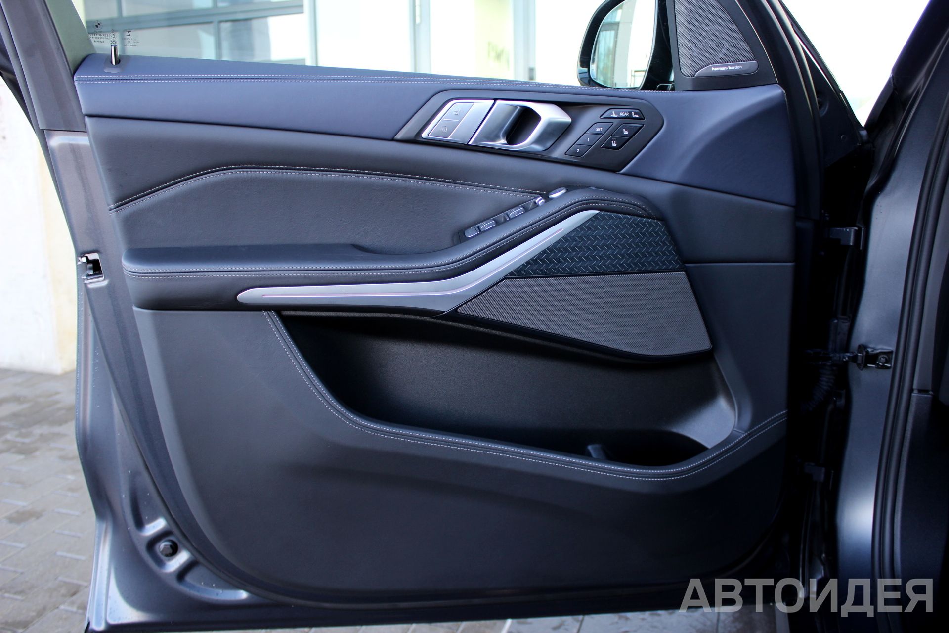 BMW X7 M50d фото 20