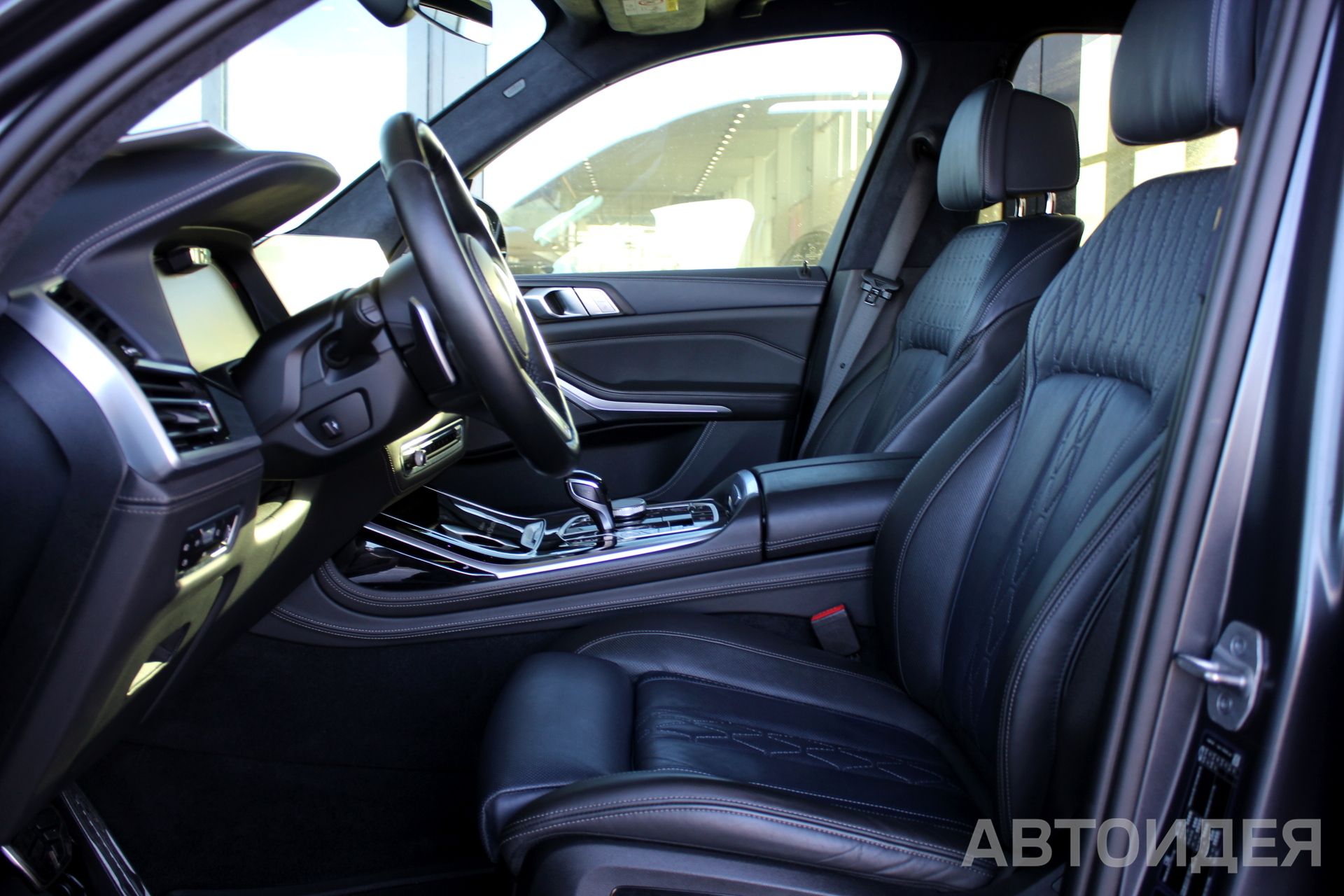 BMW X7 M50d фото 22