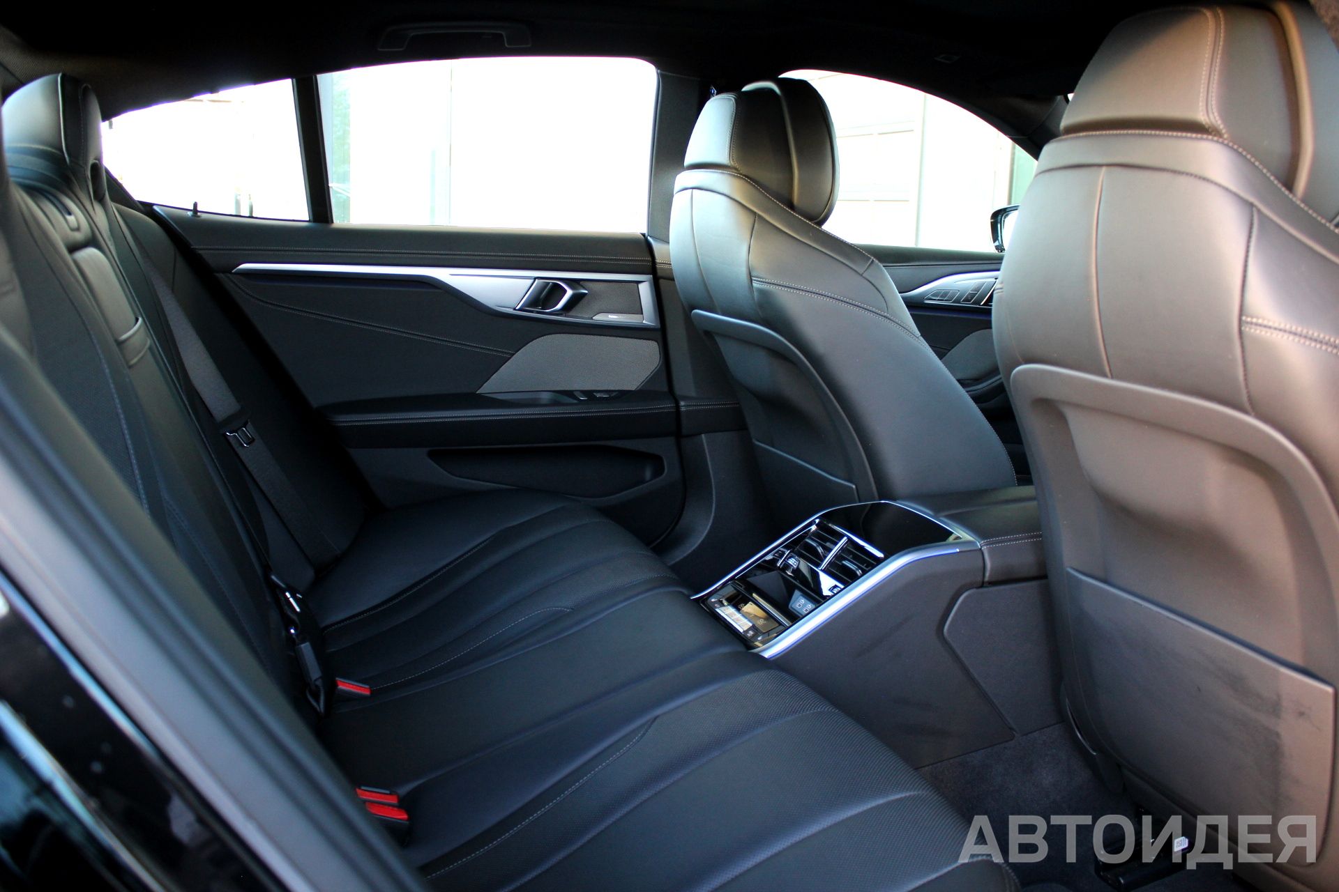 BMW 840d xDrive Gran Coupe фото 25