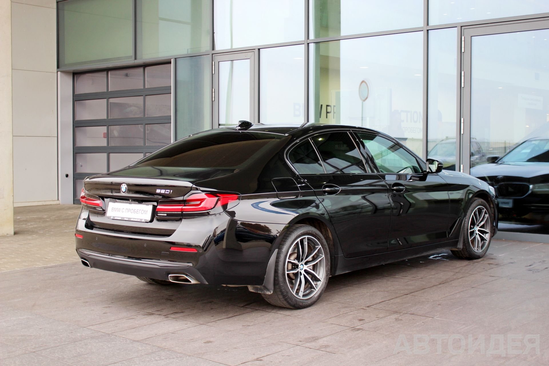 BMW 520i Sedan фото 1