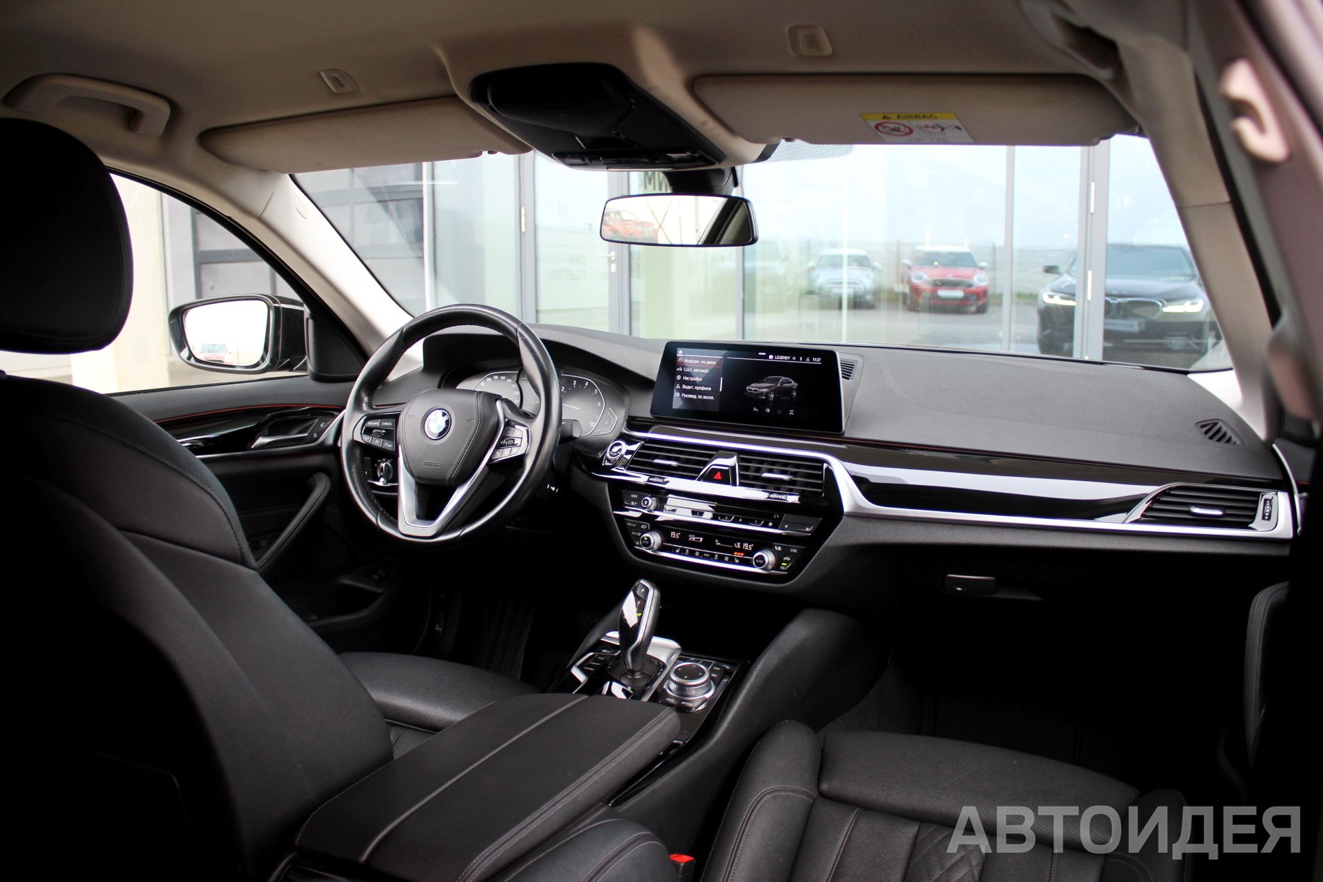 BMW 520i Sedan фото 8