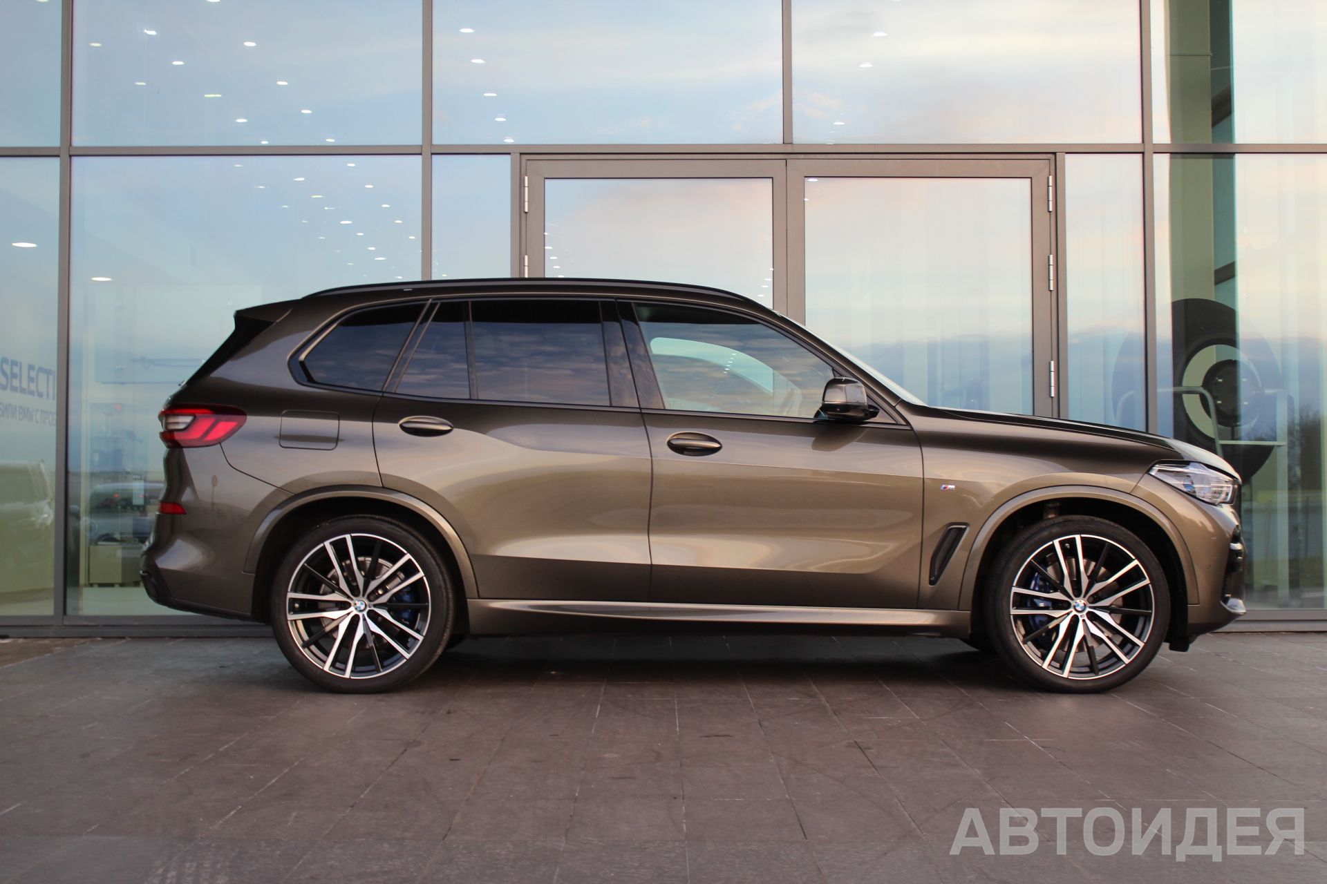 BMW X5 xDrive40d фото 2