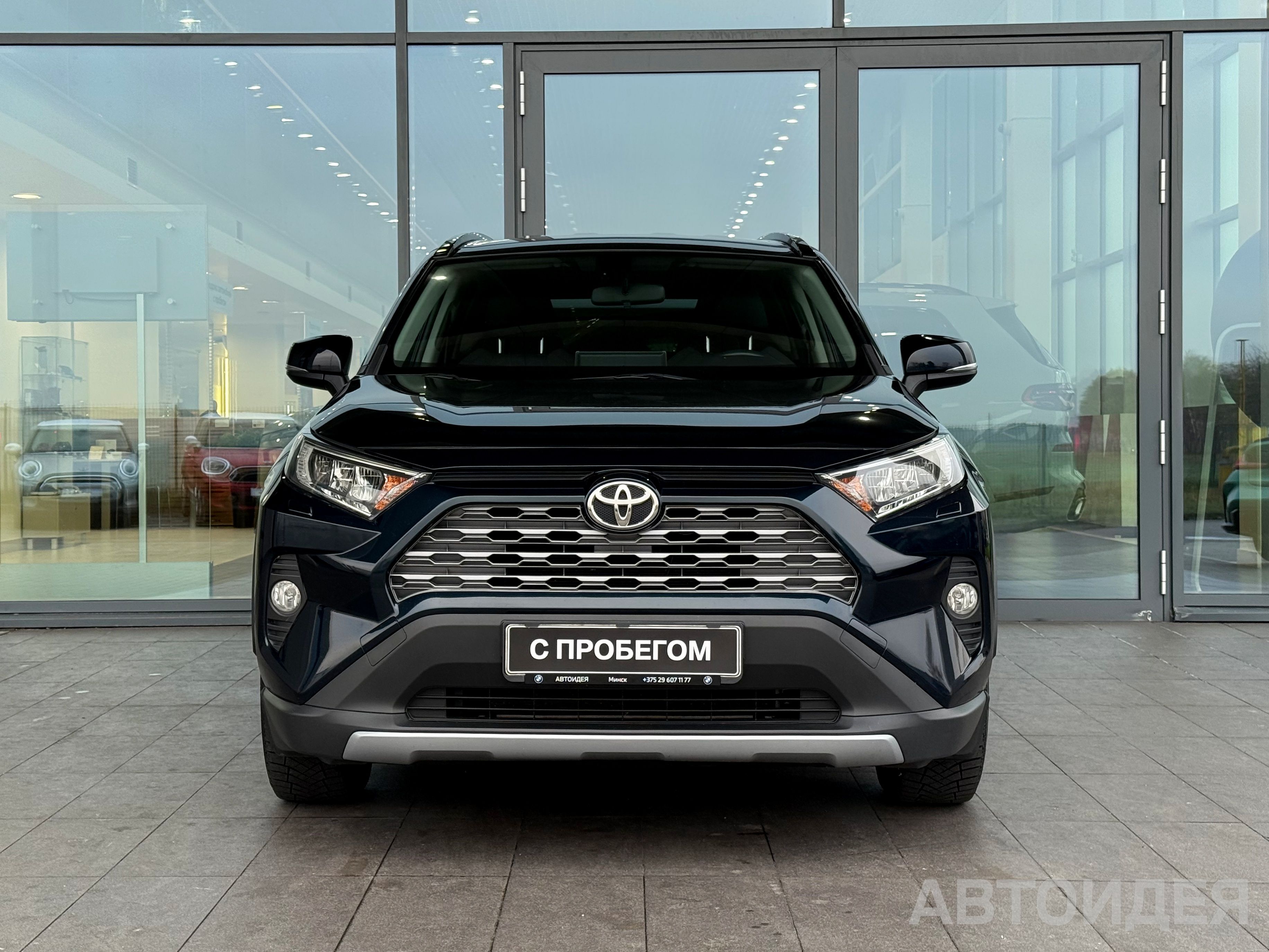 Toyota RAV4 фото 3