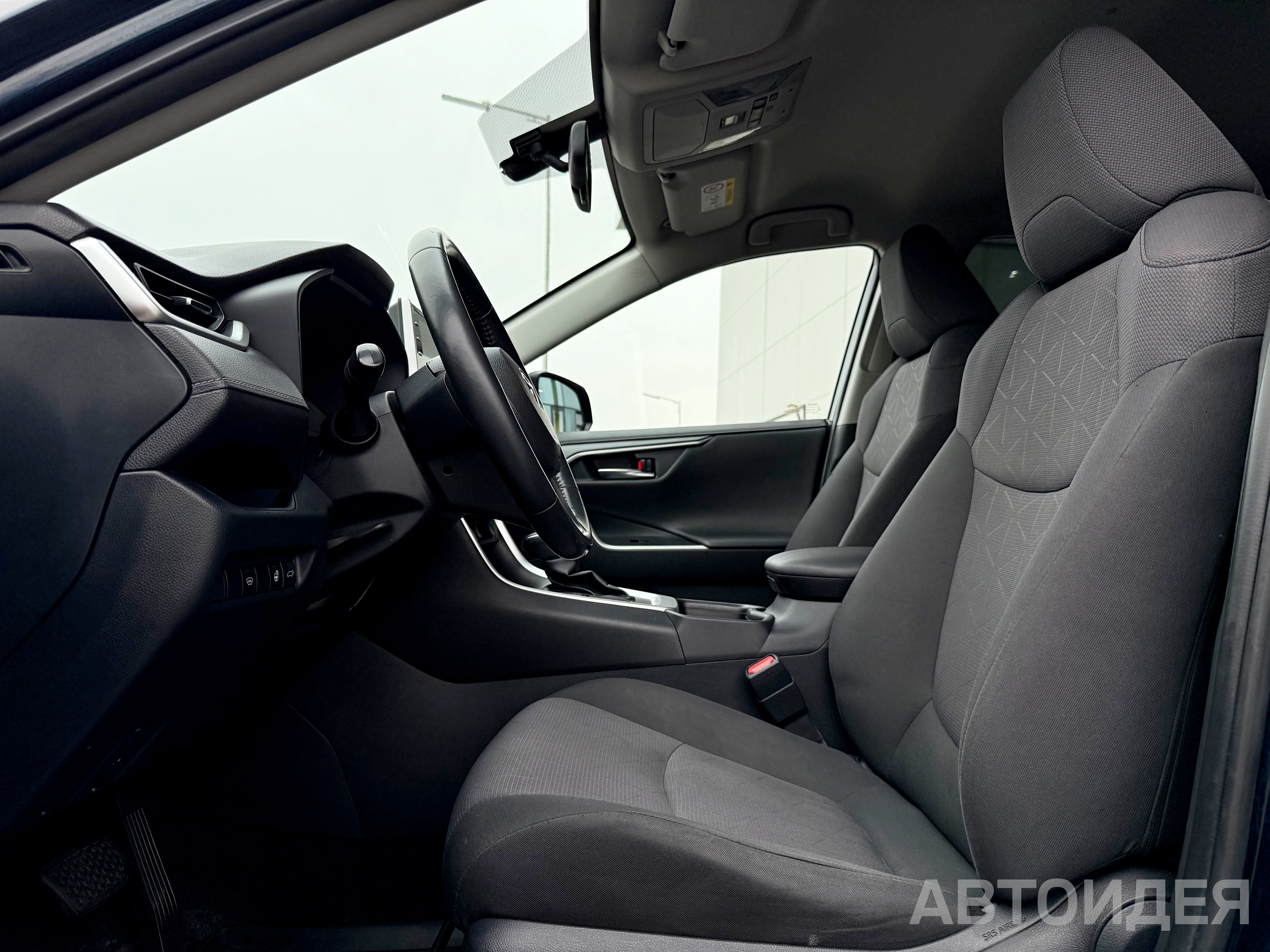 Toyota RAV4 фото 16