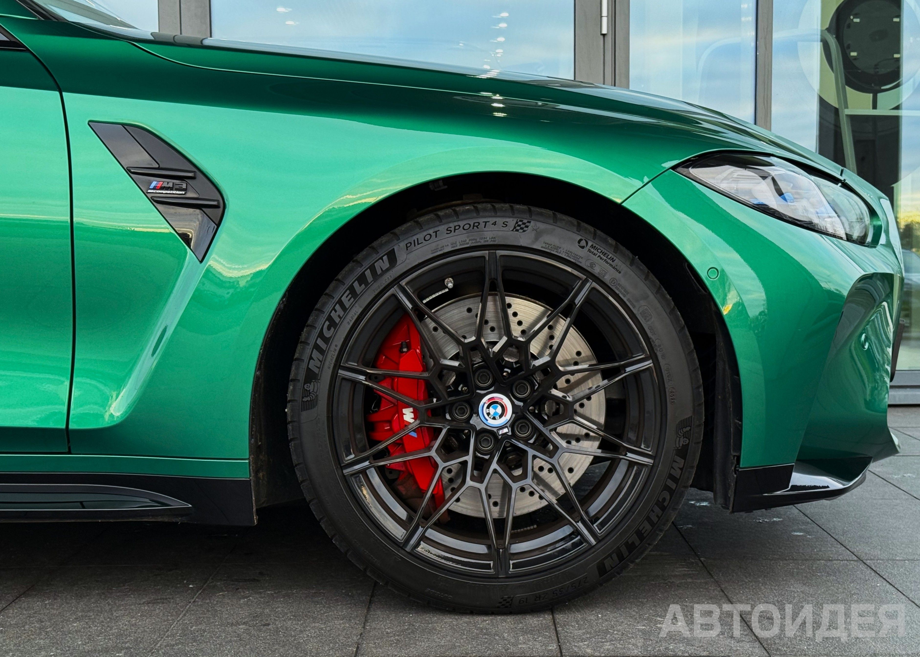 BMW M3 Competition фото 28