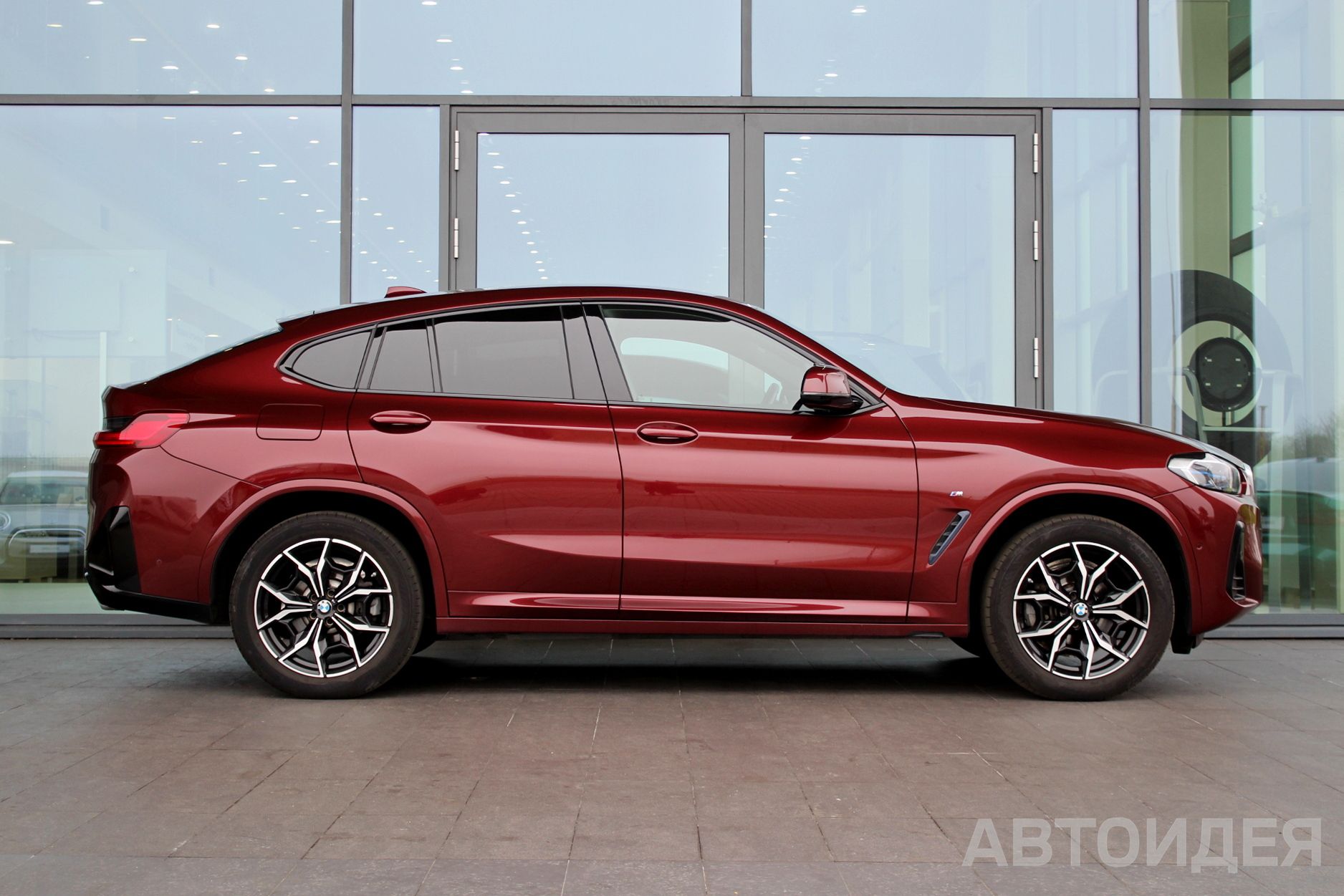 BMW X4 xDrive20i фото 3