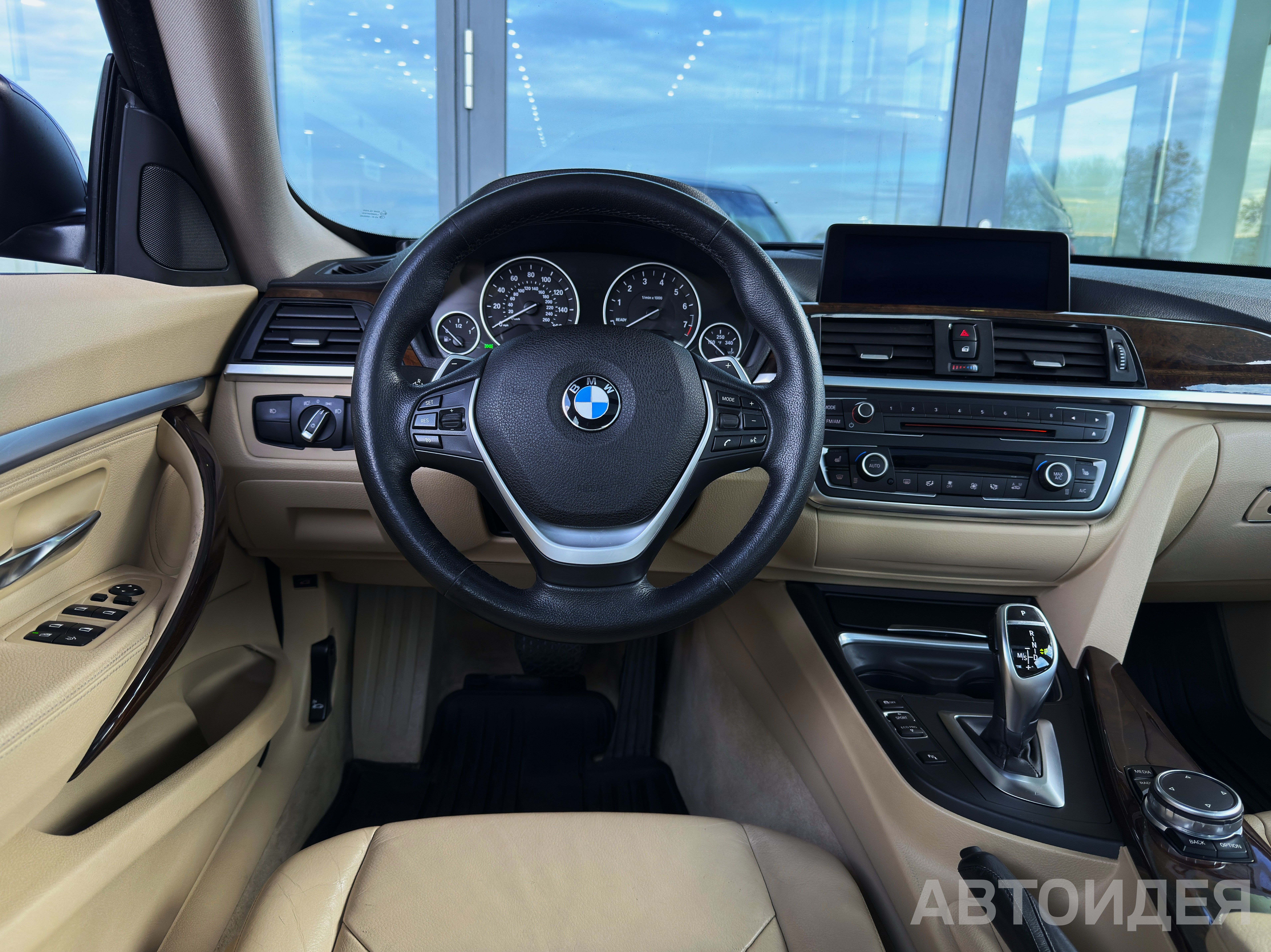 BMW 328i xDrive Gran Turismo фото 7