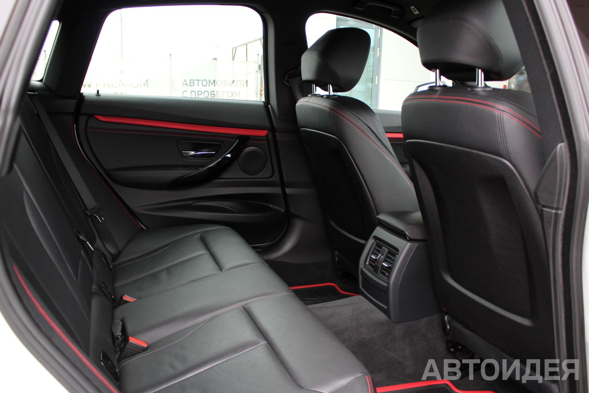 BMW 328i Gran Turismo фото 20