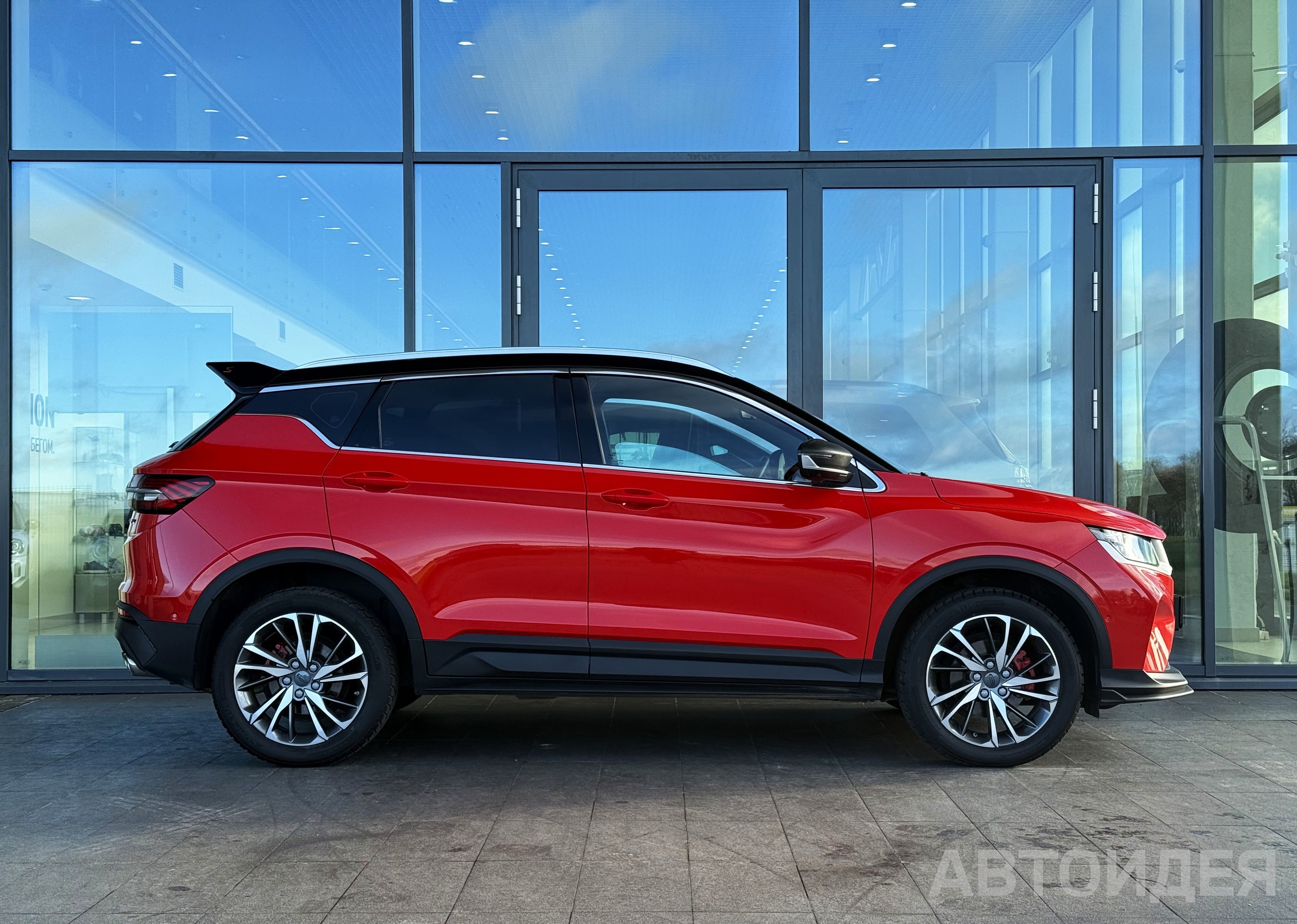 GEELY COOLRAY фото 2