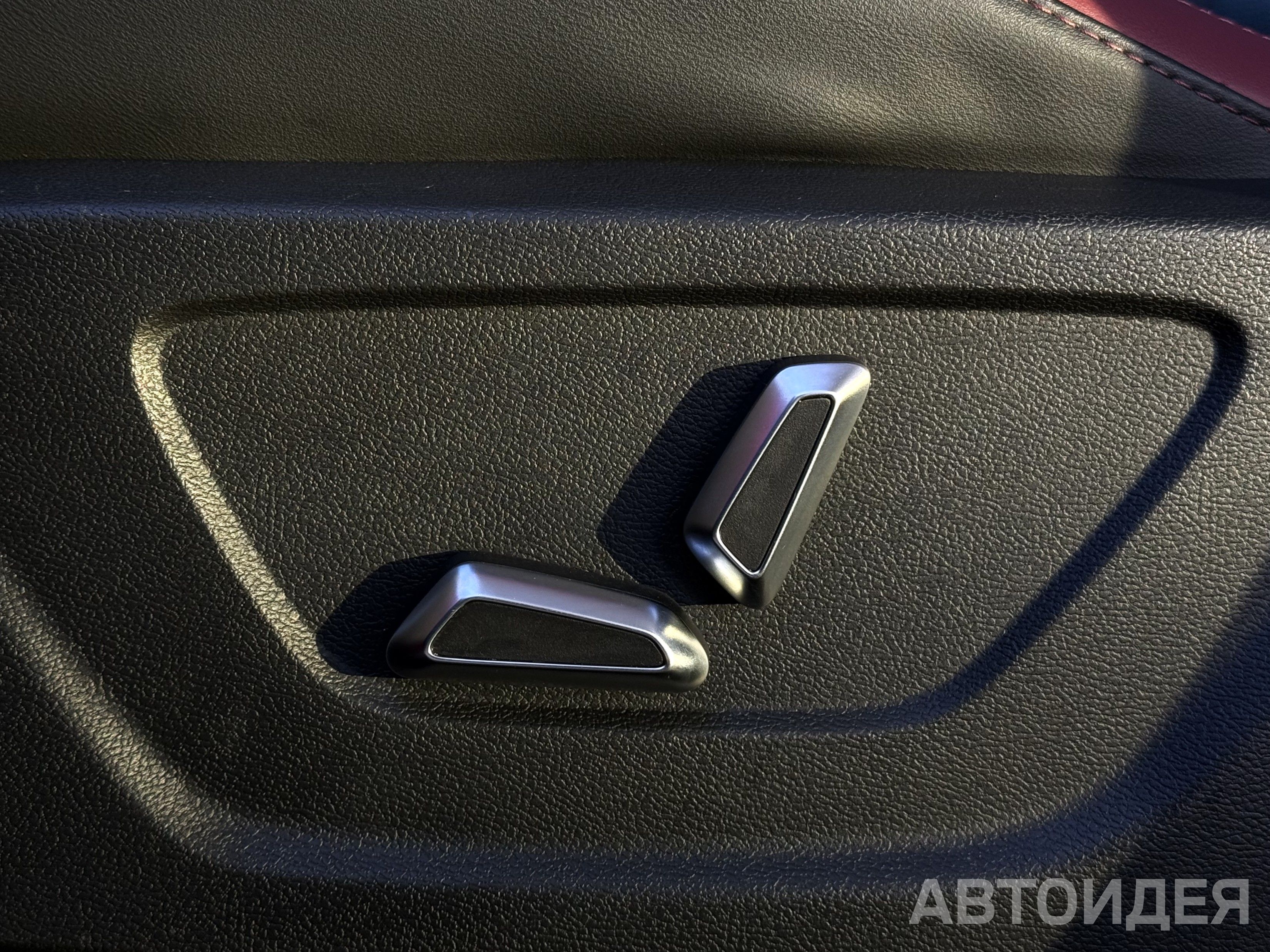 GEELY COOLRAY фото 12