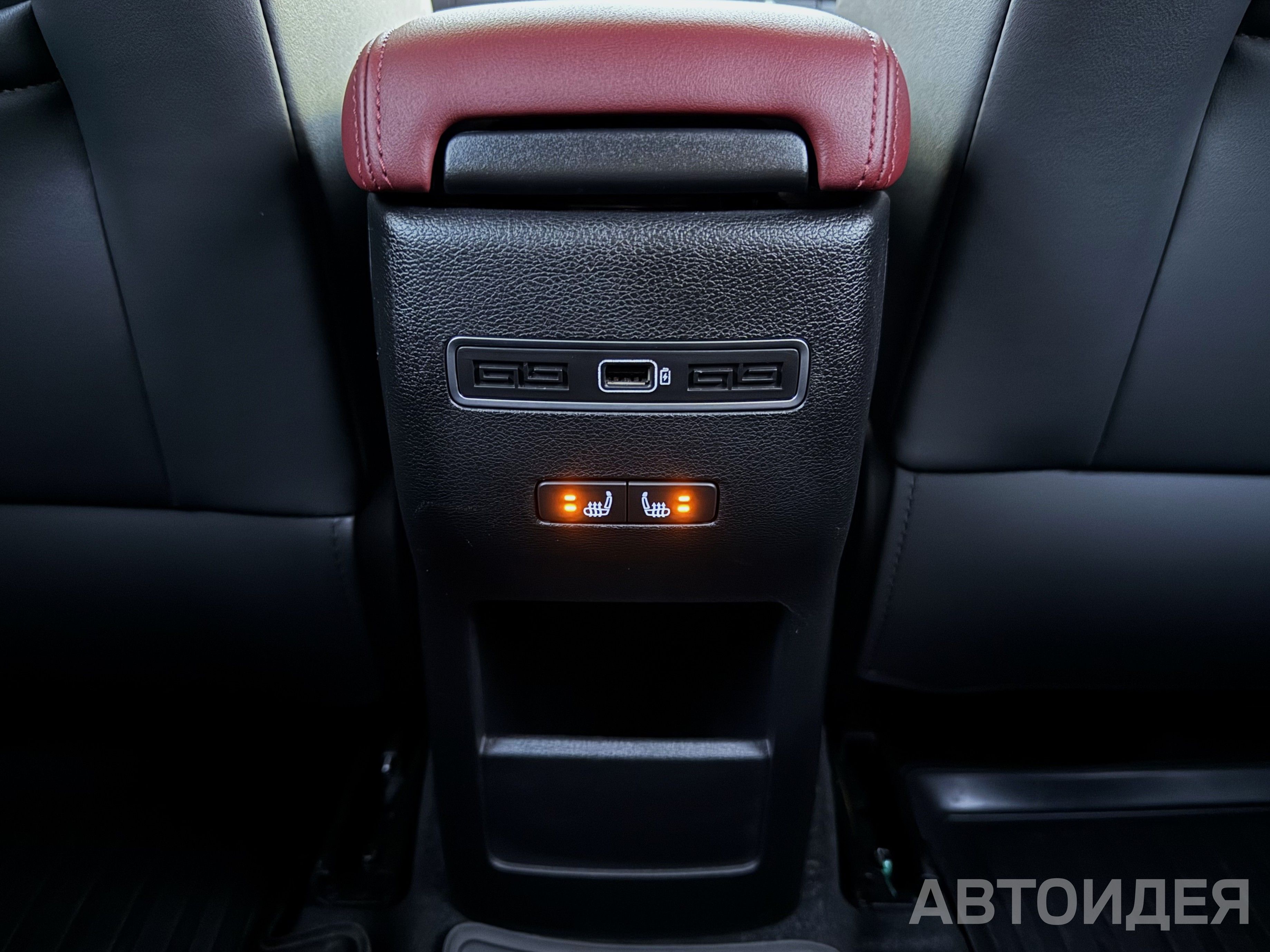 GEELY COOLRAY фото 15