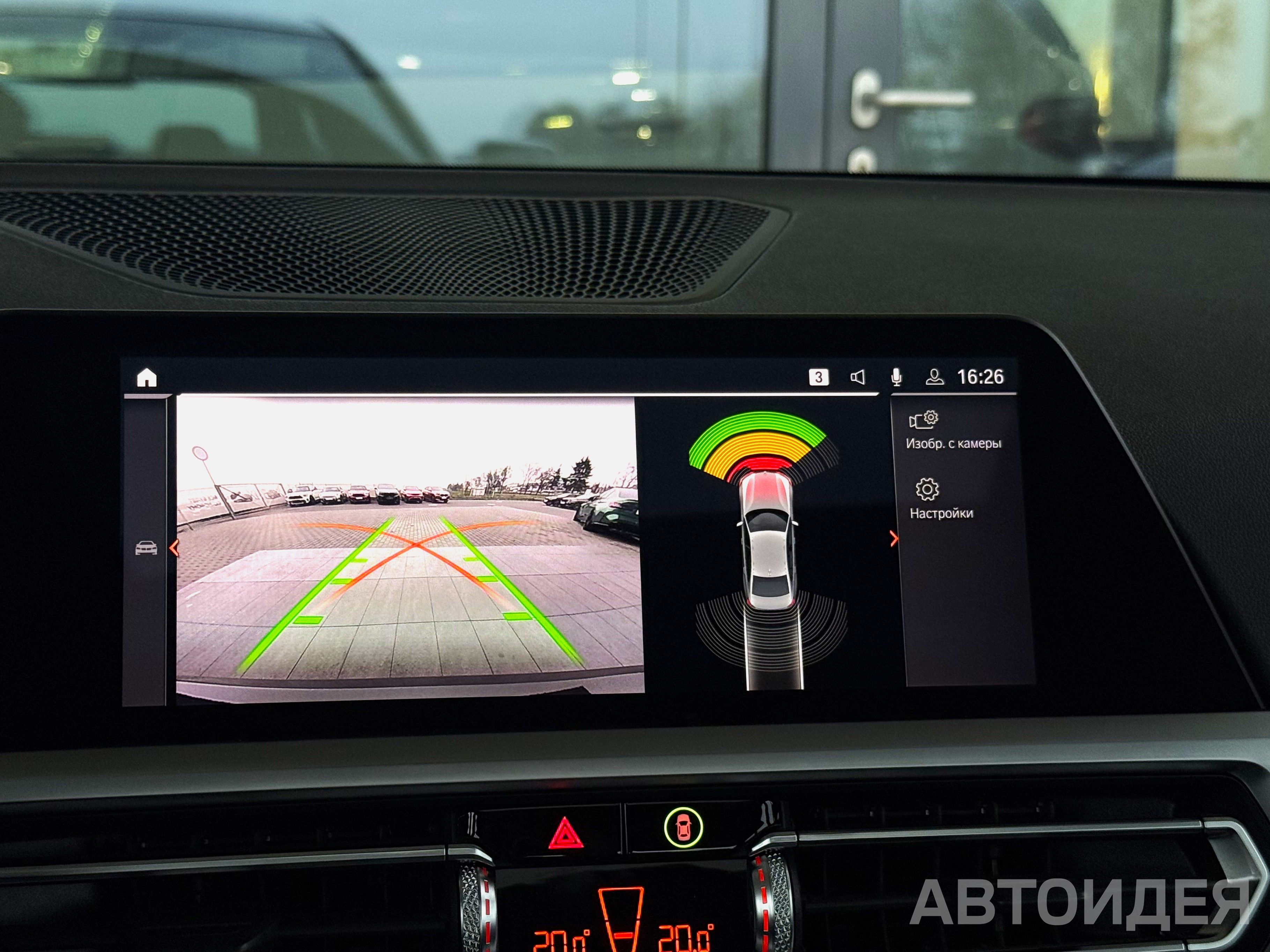 BMW 330i xDrive фото 24