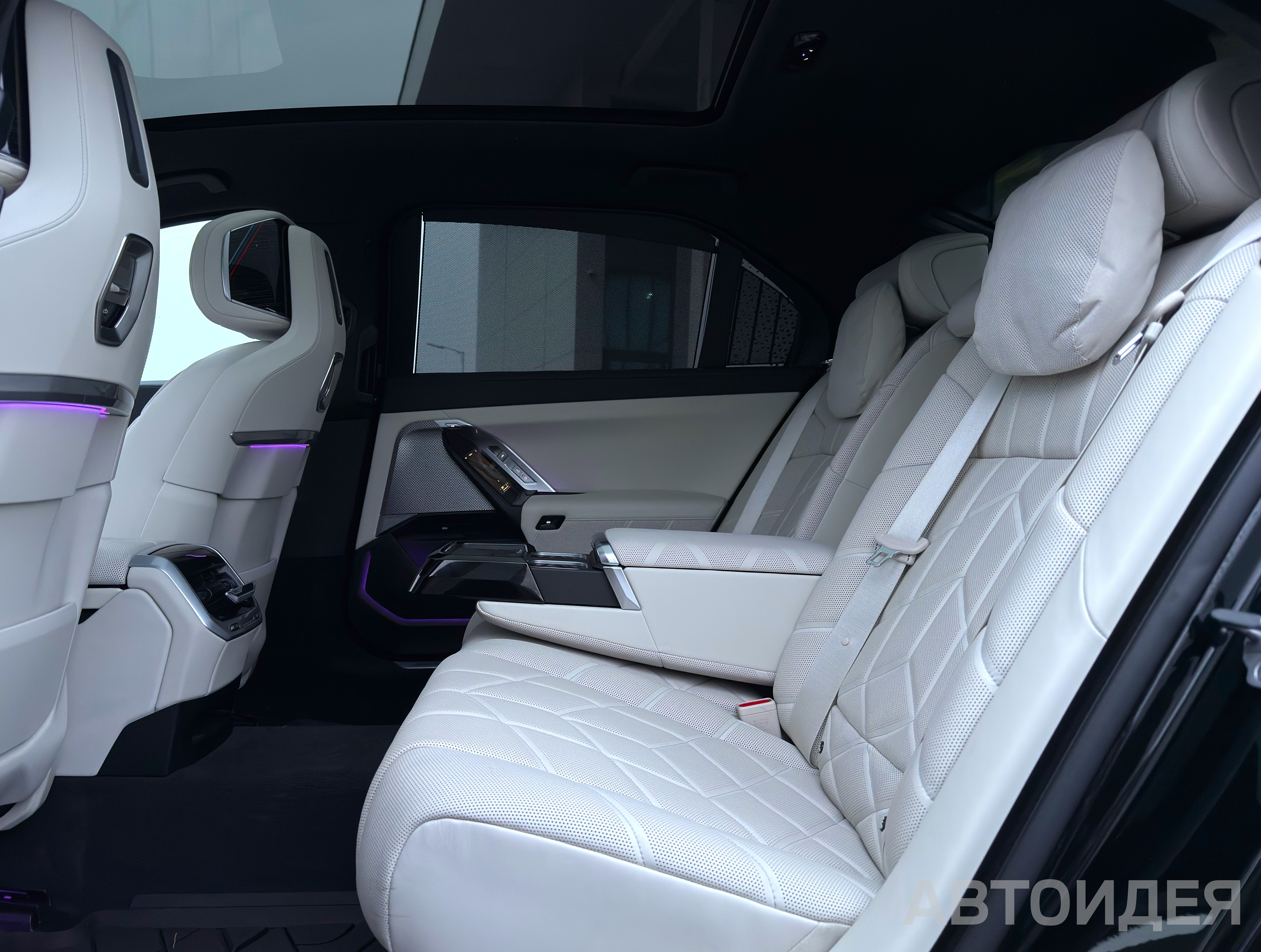 BMW 740d xDrive фото 16