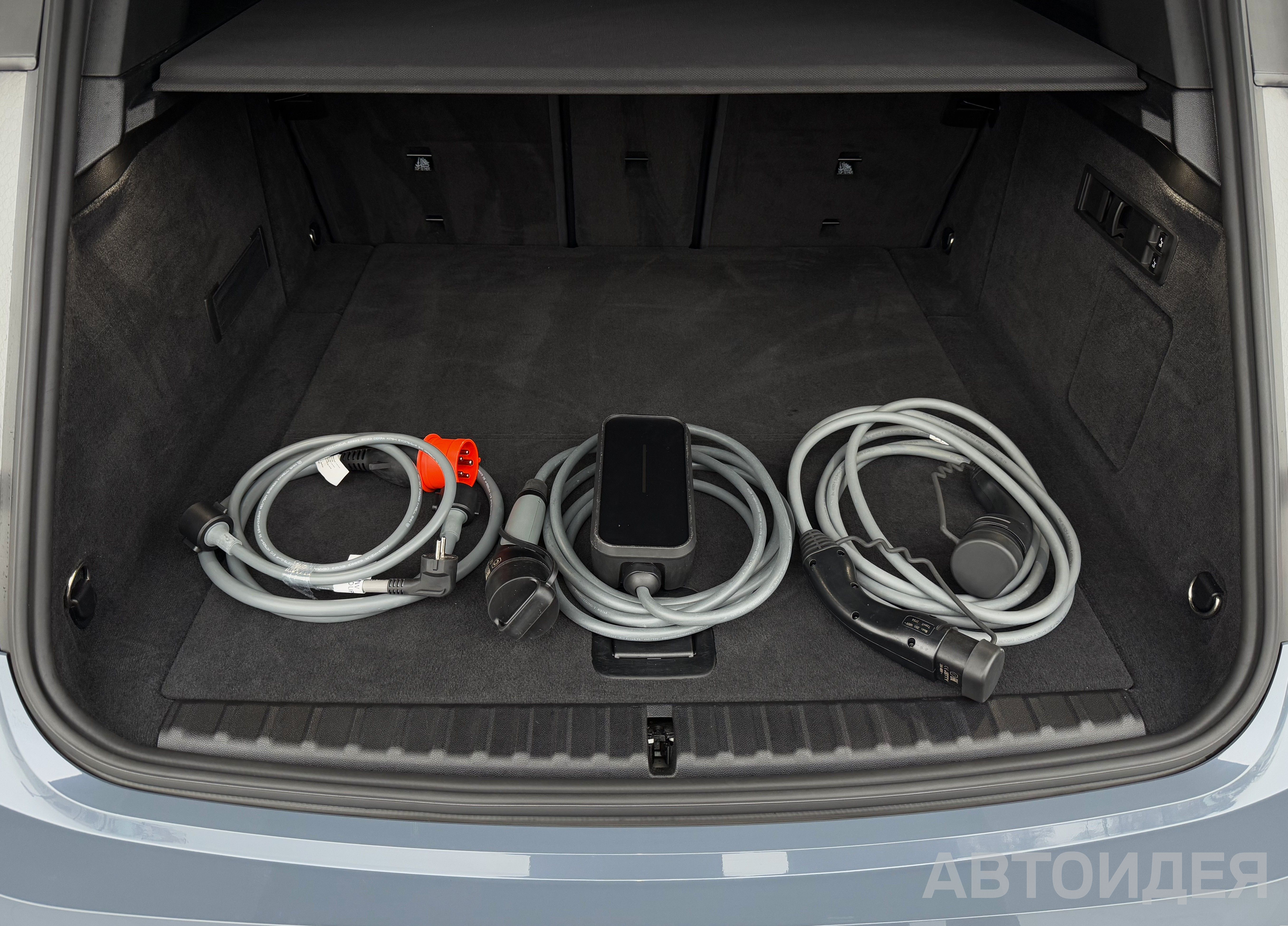 BMW i iX xDrive40 фото 26