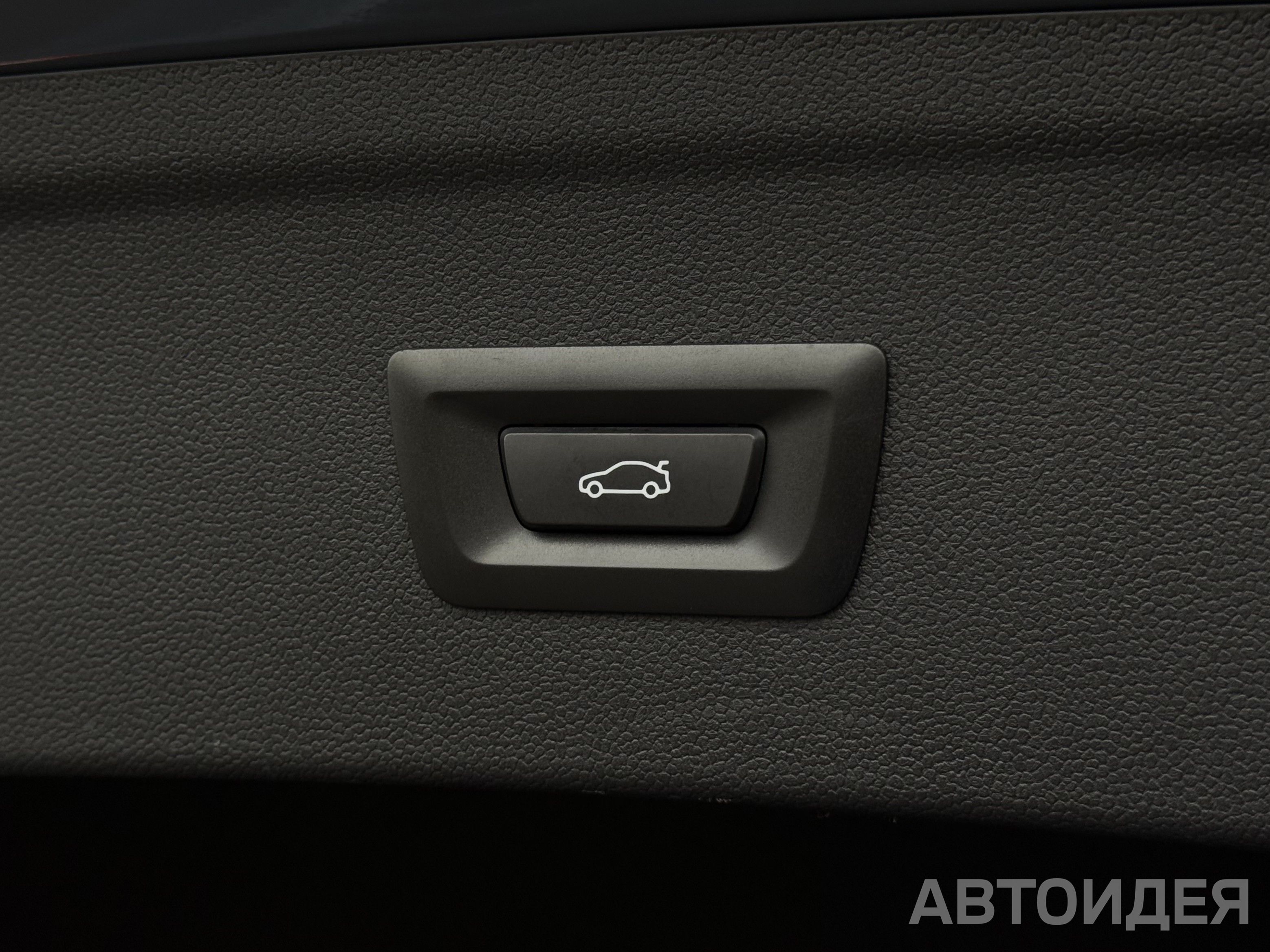 BMW i iX xDrive40 фото 27