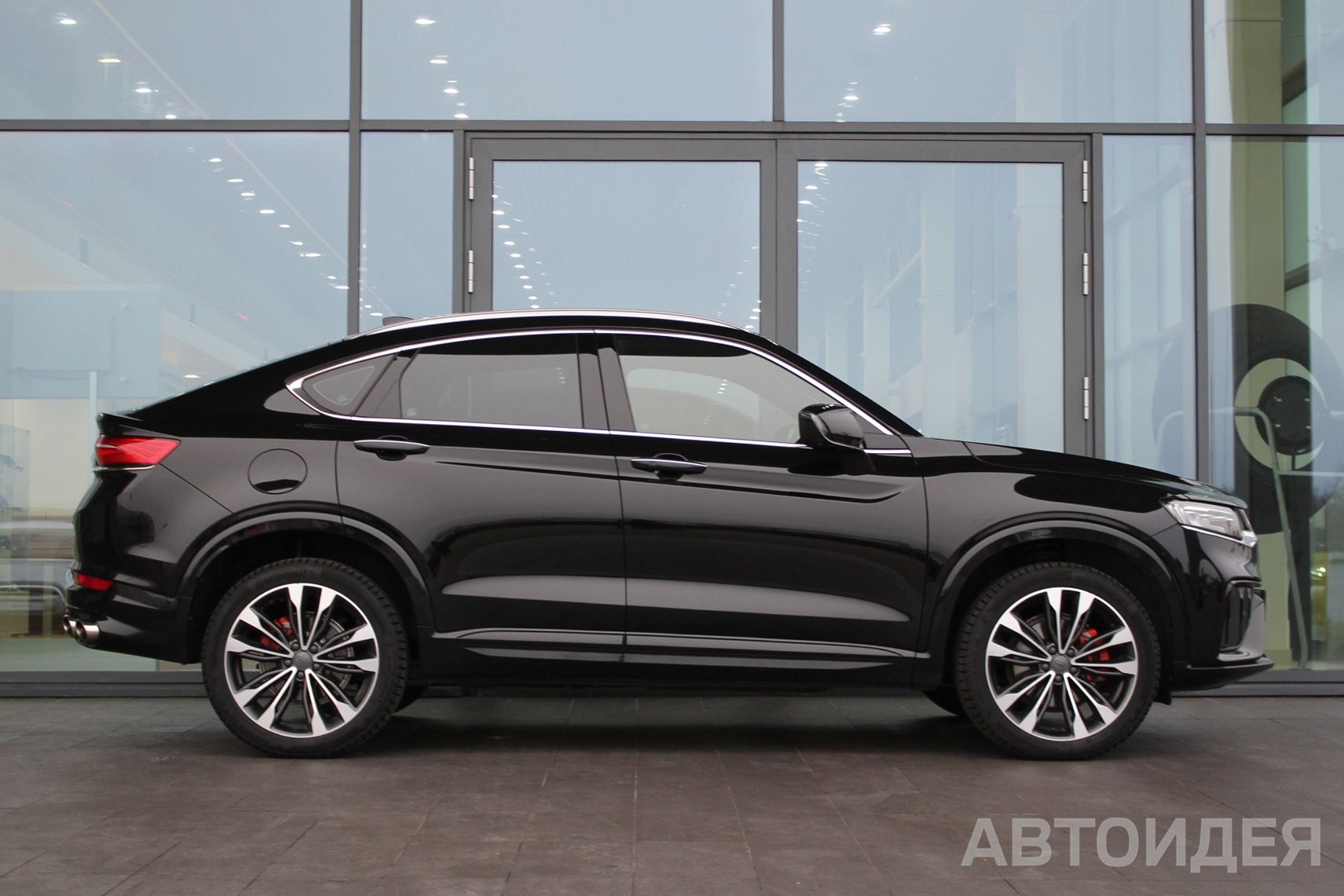 GEELY Tugella фото 3