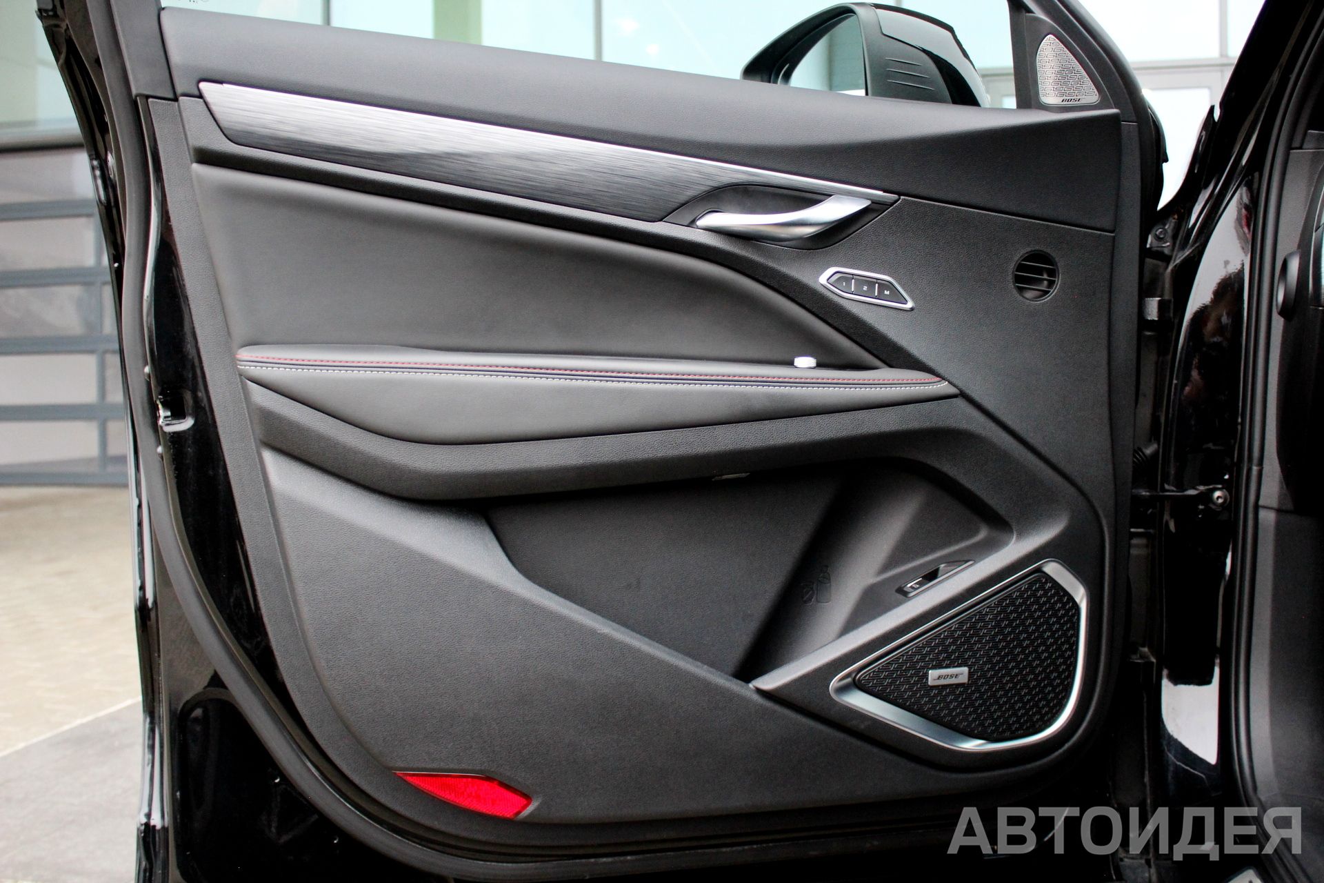 GEELY Tugella фото 20