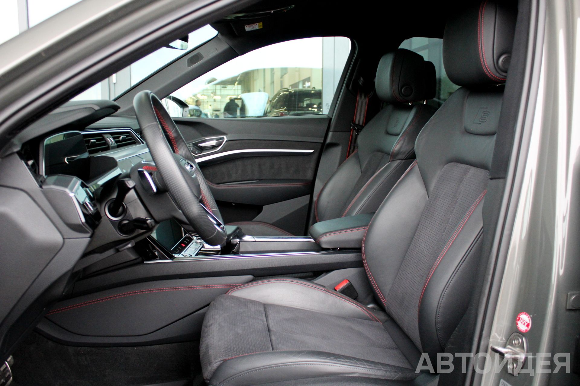 Audi Q8 SPORTBACK 50 E-TRON фото 22