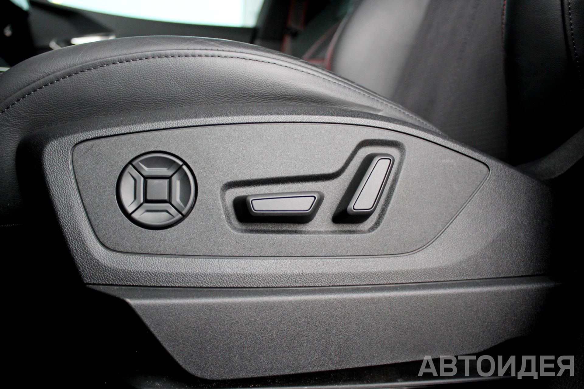 Audi Q8 SPORTBACK 50 E-TRON фото 23