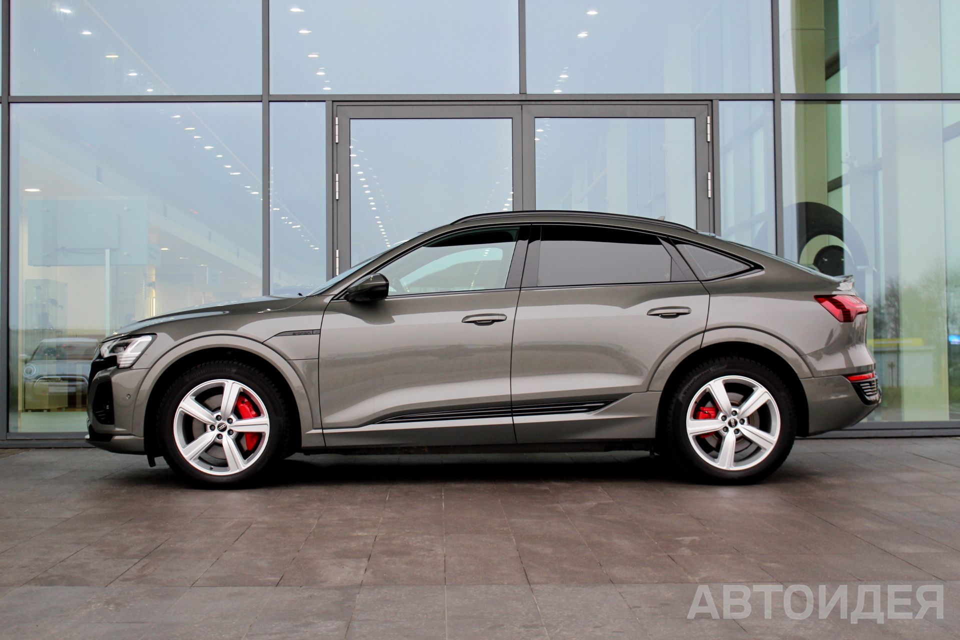 Audi Q8 SPORTBACK 50 E-TRON фото 2