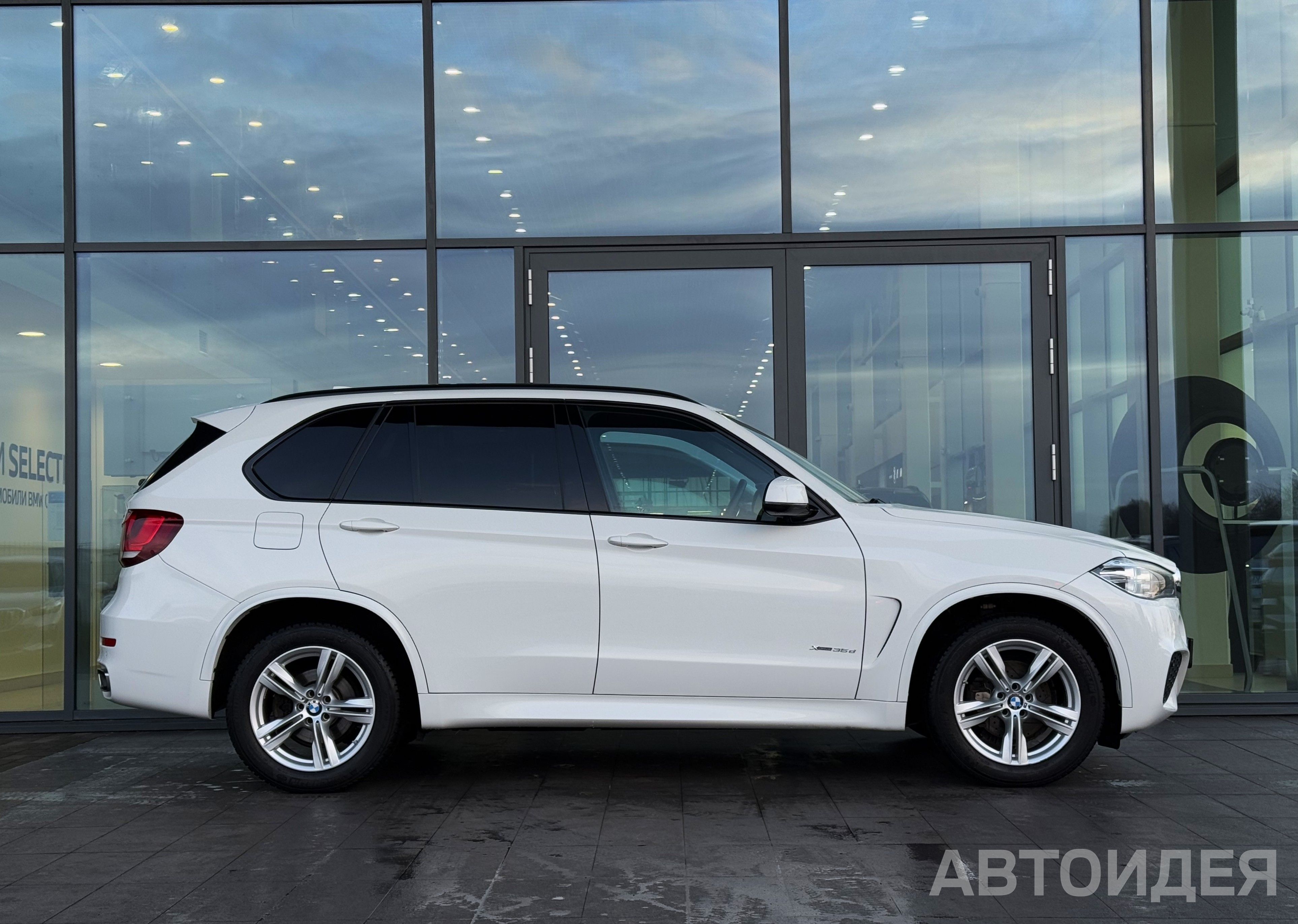 BMW X5 xDrive30d фото 2