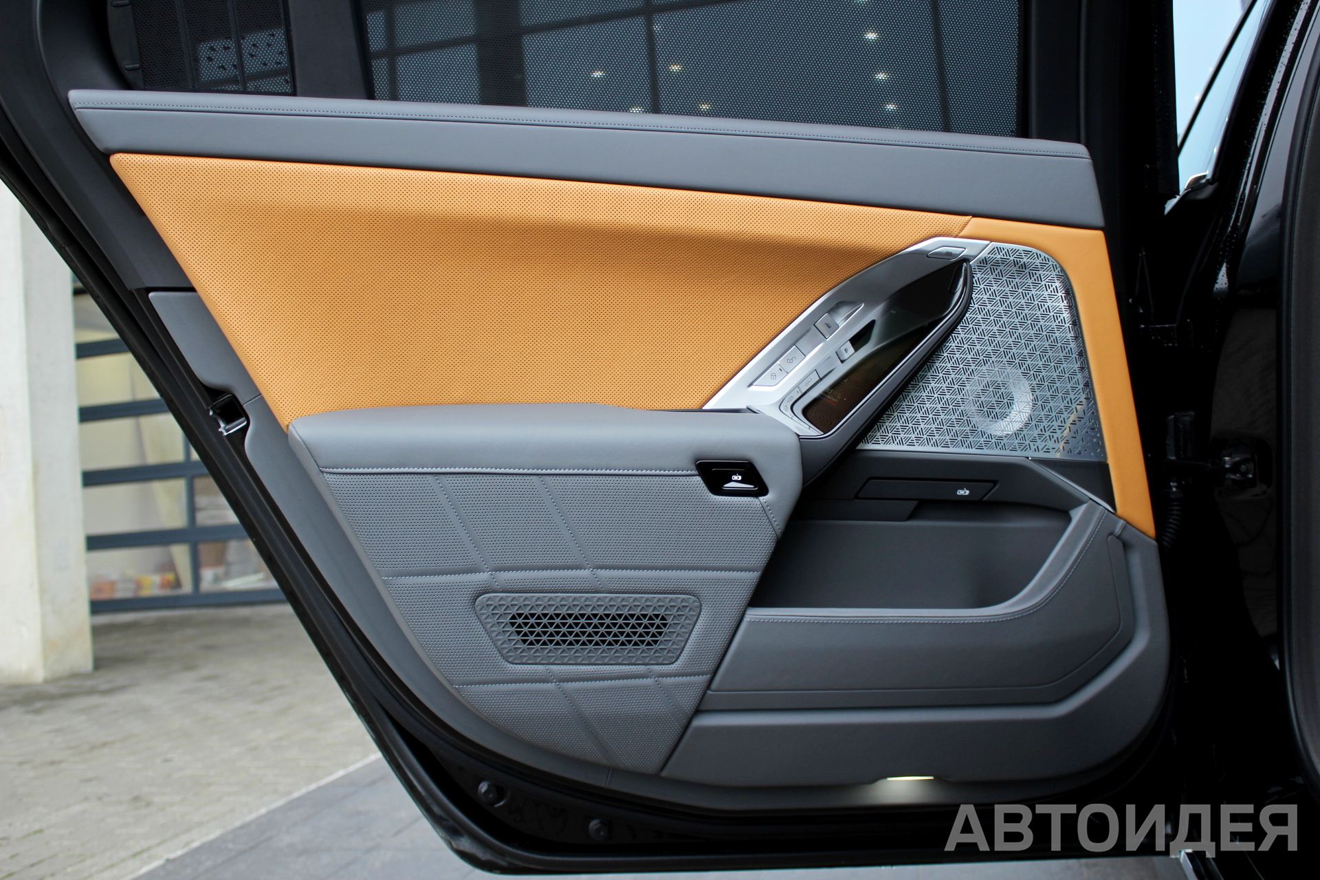 BMW 760i xDrive фото 23