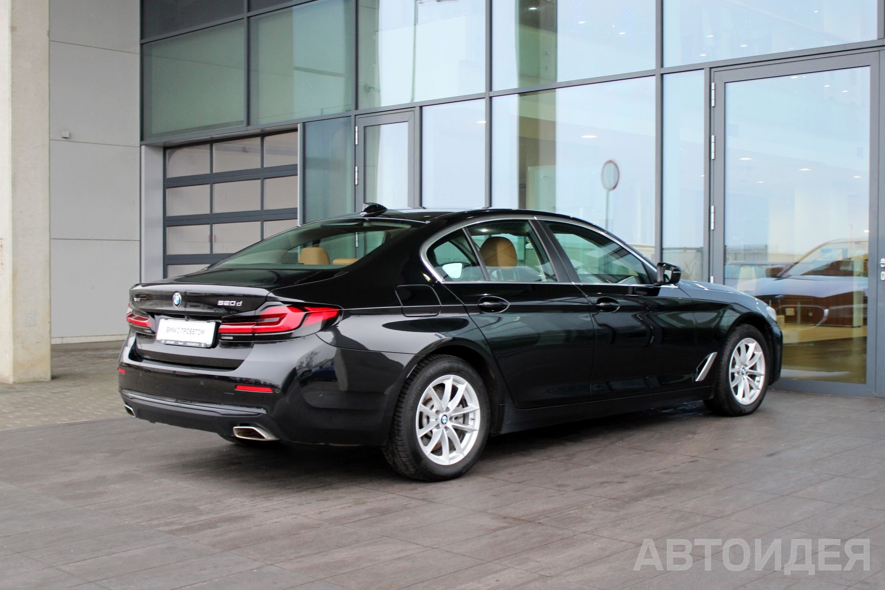 BMW 520d xDrive фото 1