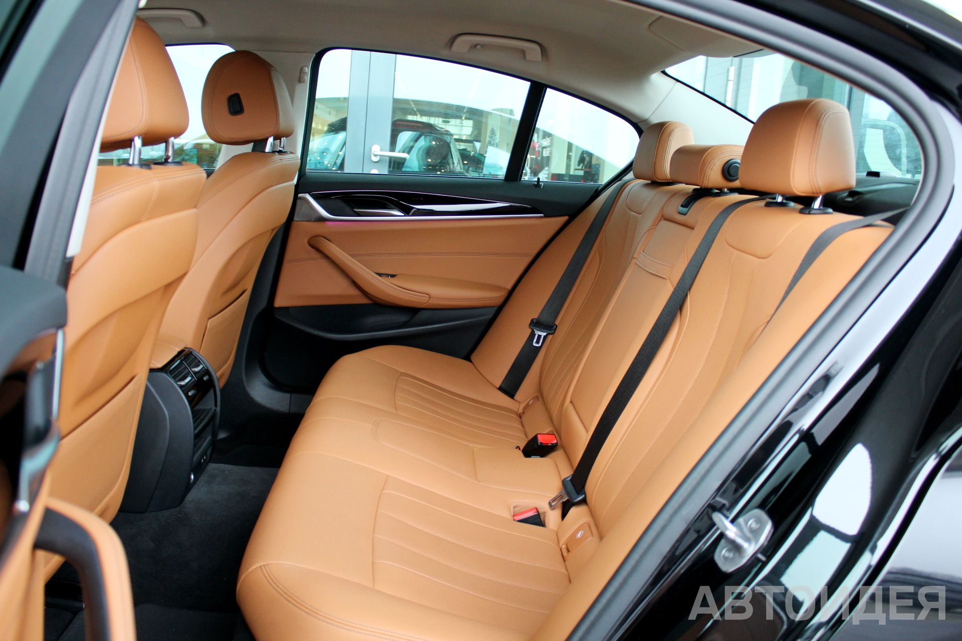 BMW 520d xDrive фото 22