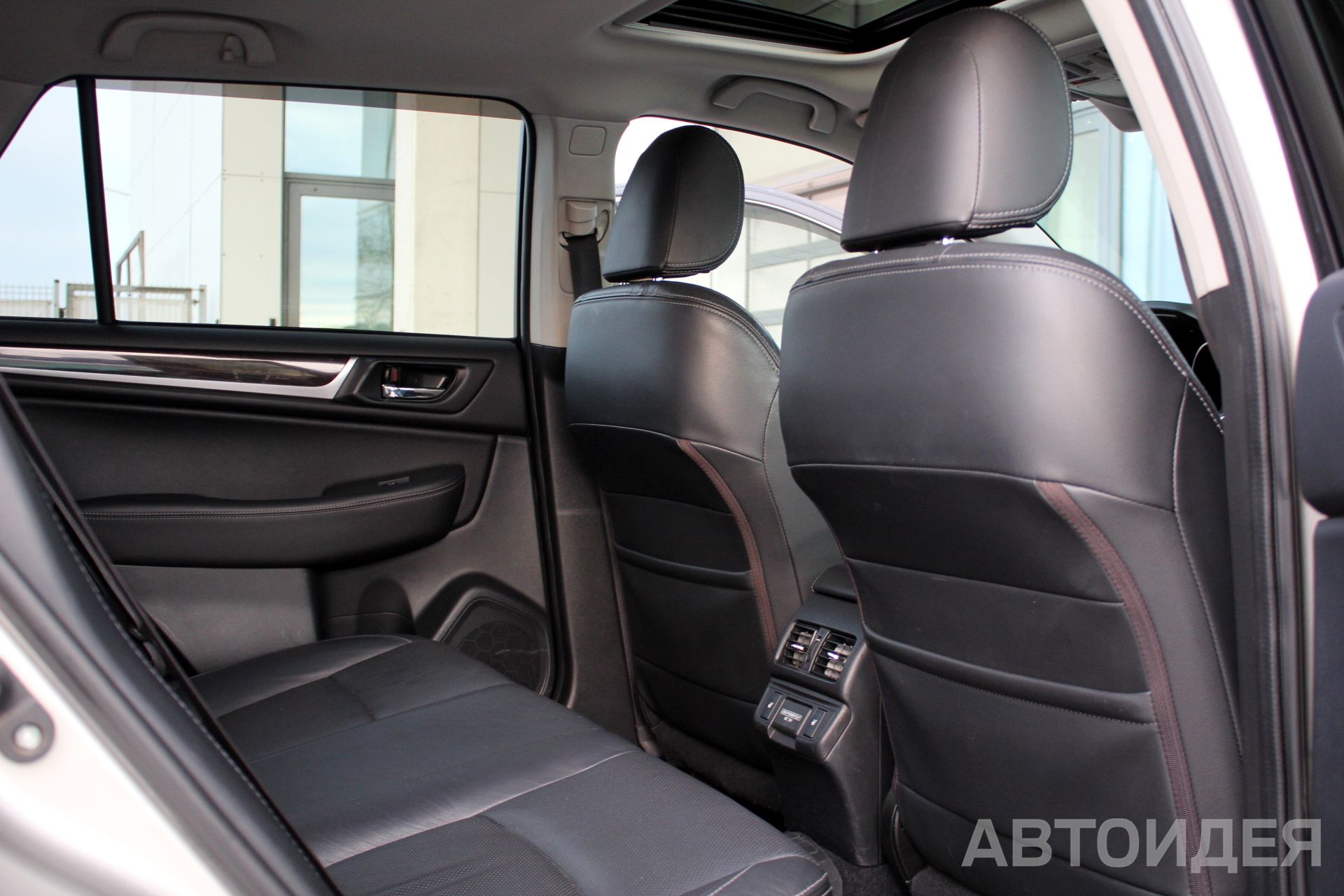 subaru OUTBACK фото 24