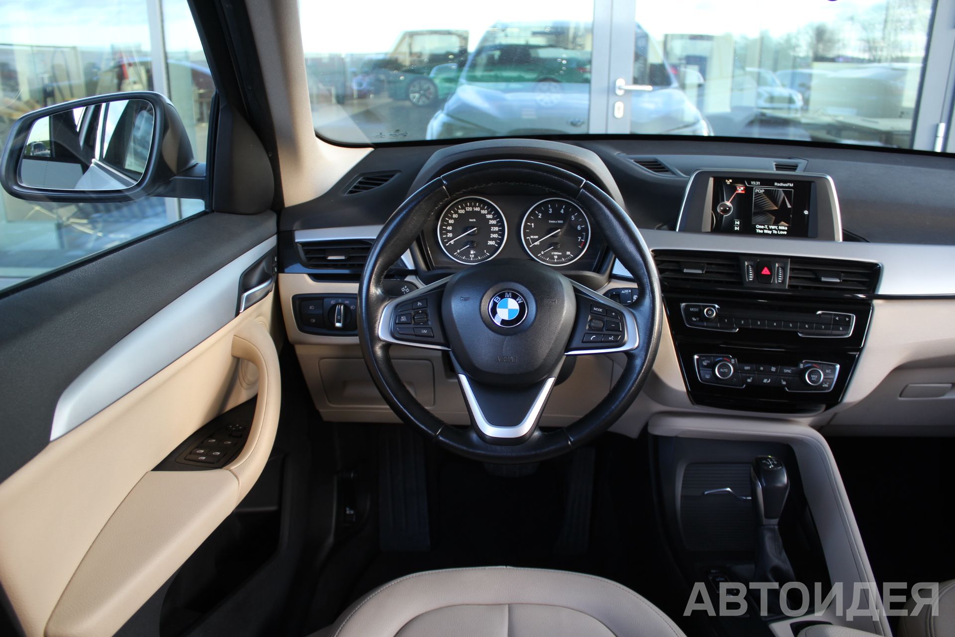BMW X1 sDrive 18i фото 9