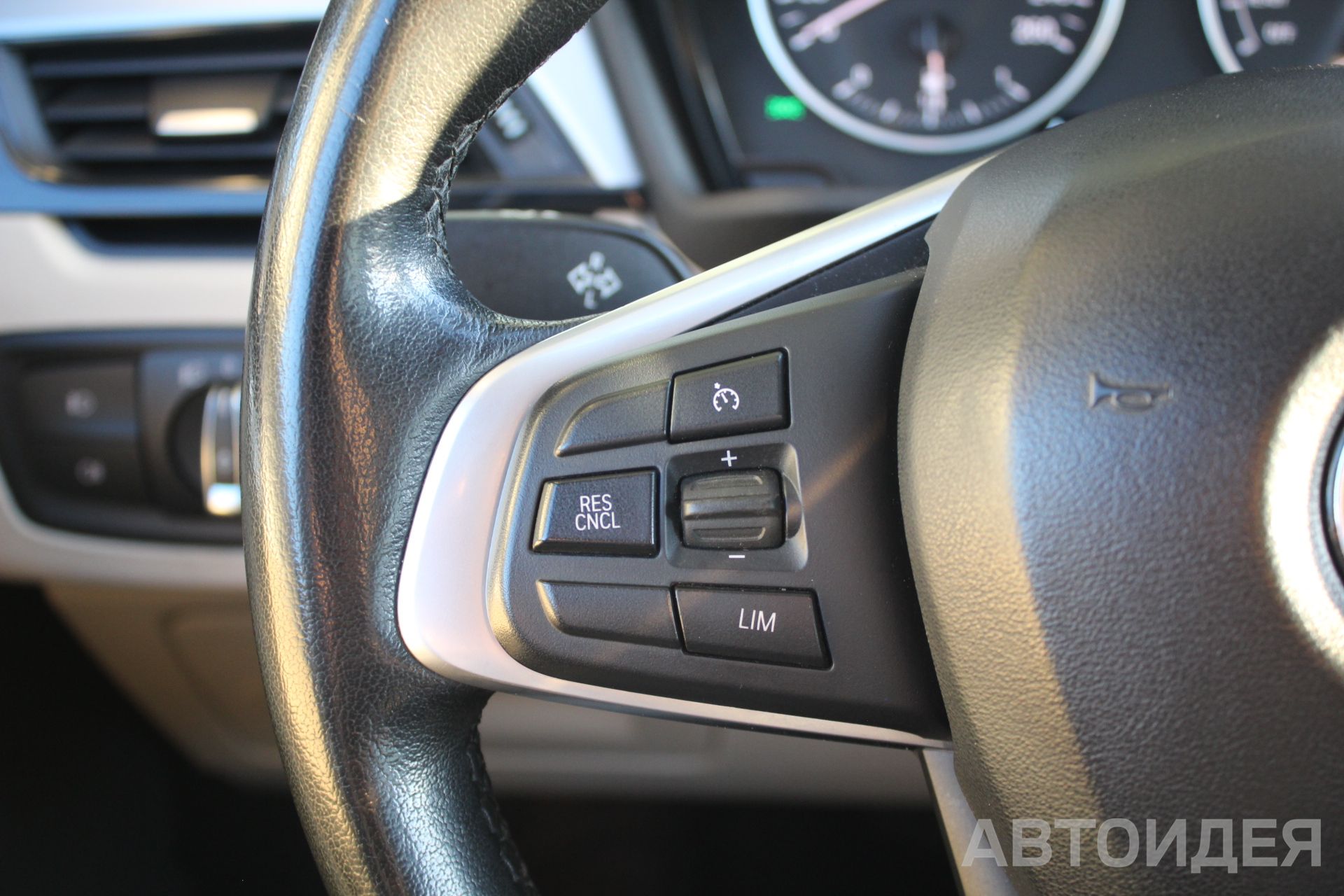 BMW X1 sDrive 18i фото 11