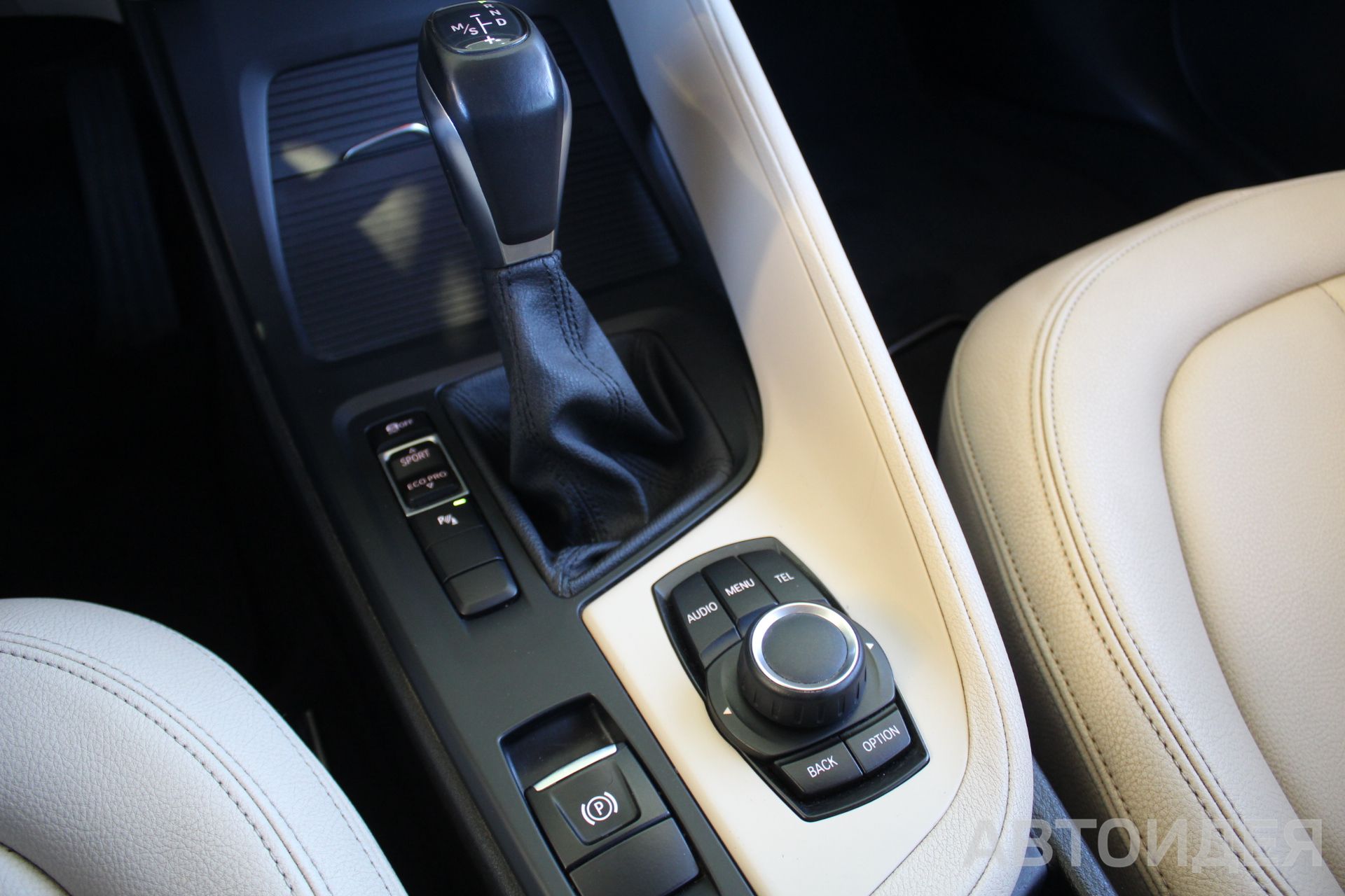 BMW X1 sDrive 18i фото 18