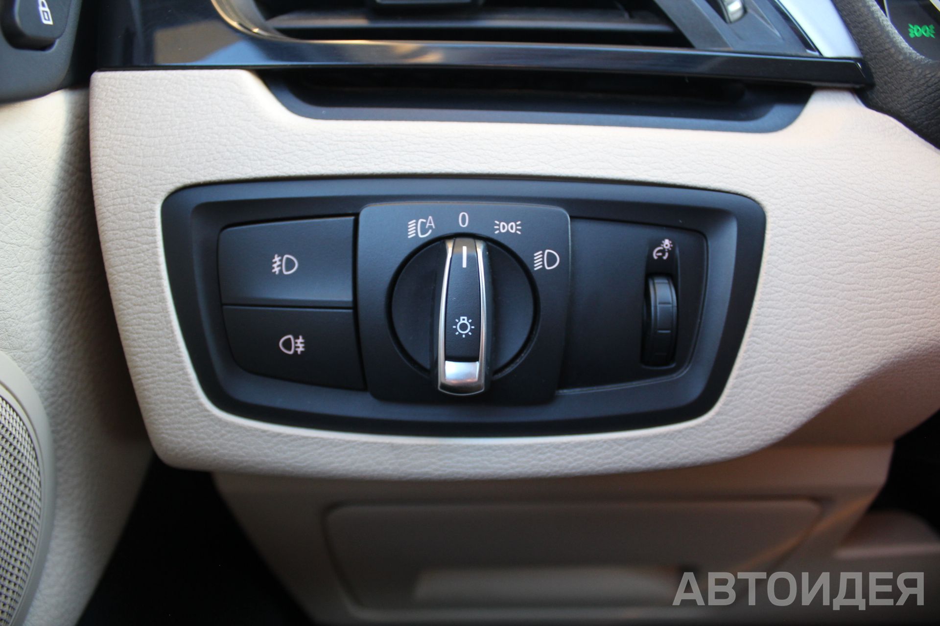 BMW X1 sDrive 18i фото 21