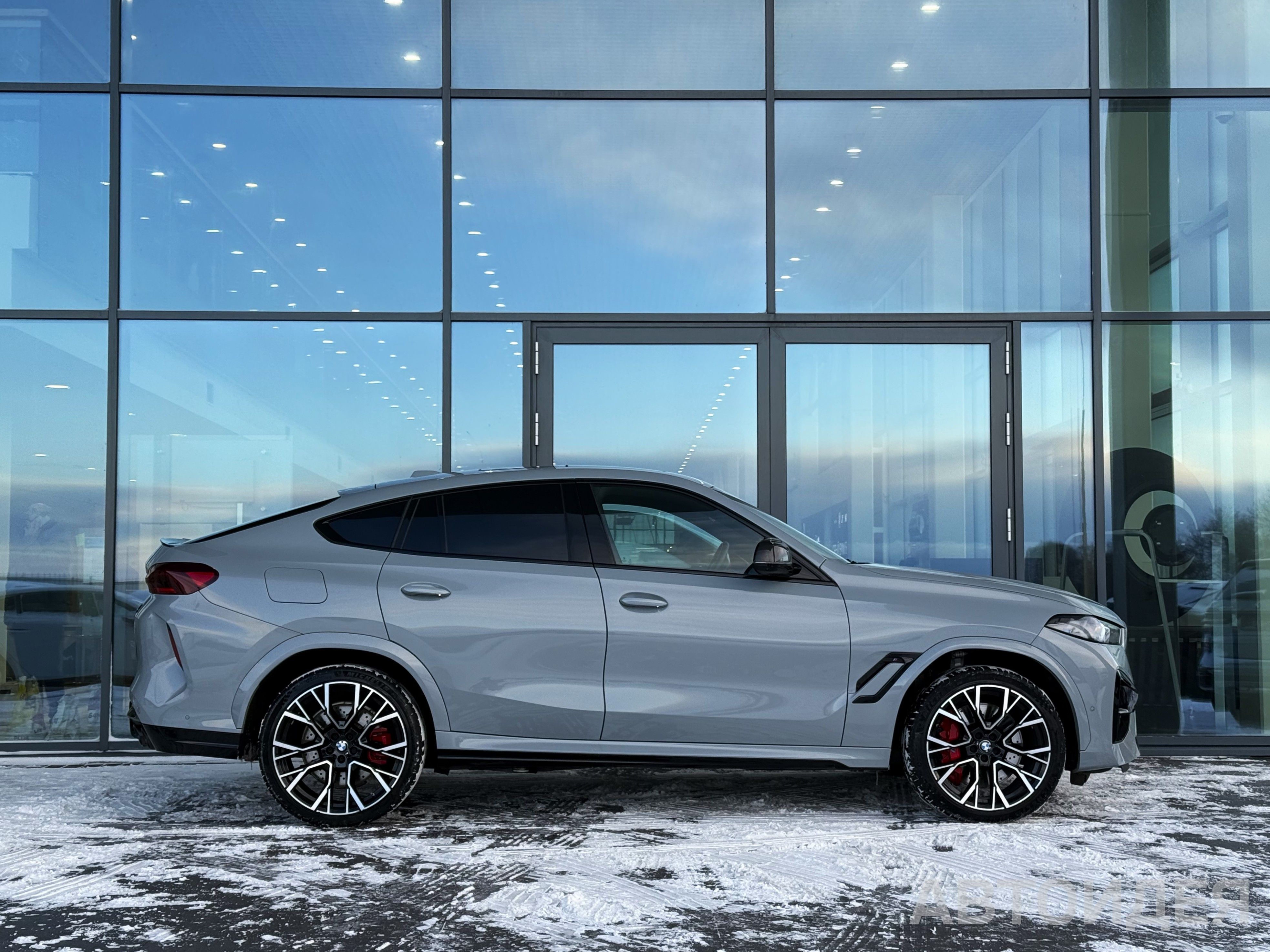 BMW X6 M Competition M Серый Бруклин металлик фото 2