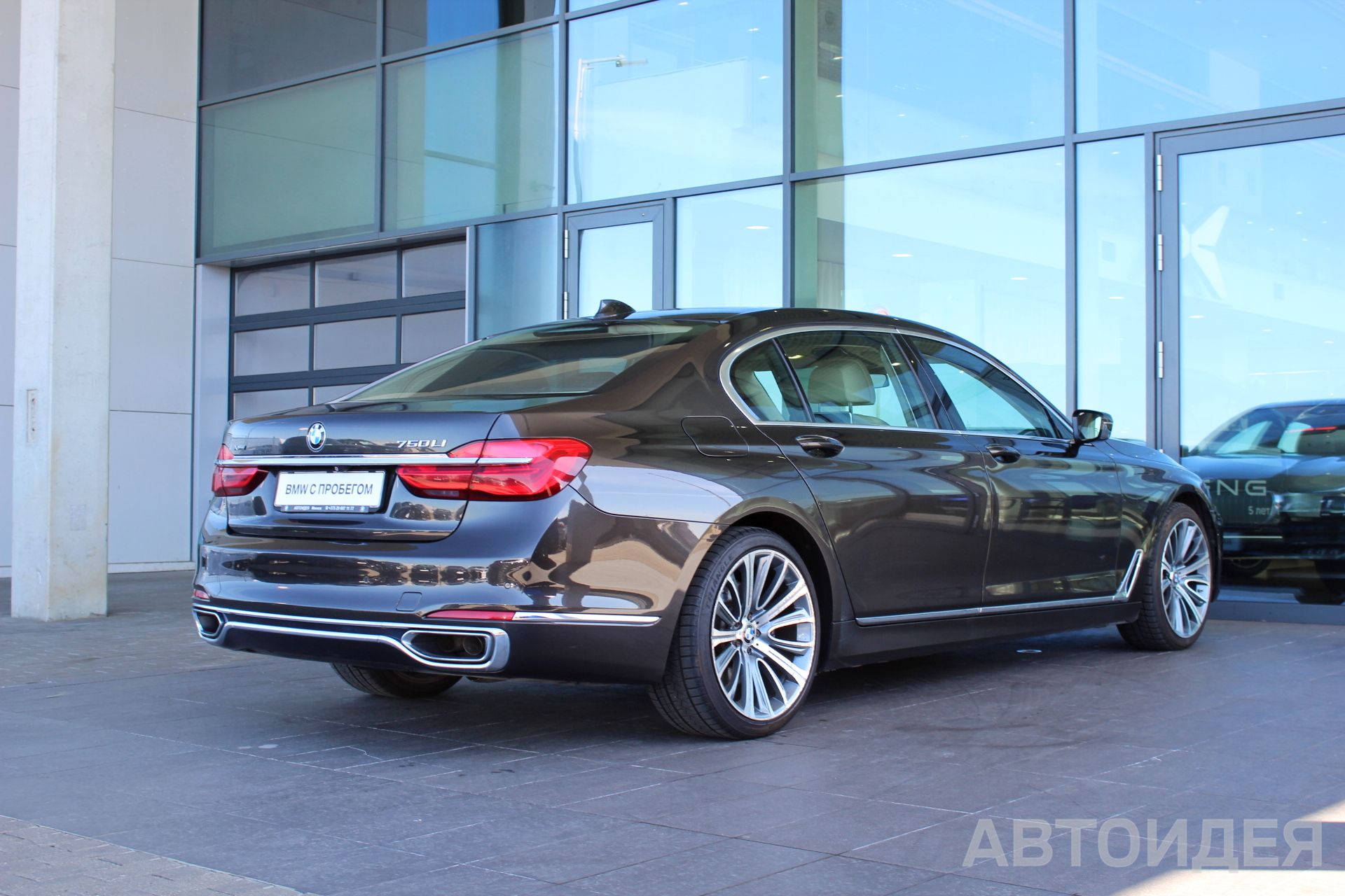 BMW 750Li xDrive Sedan Окраска кузова  