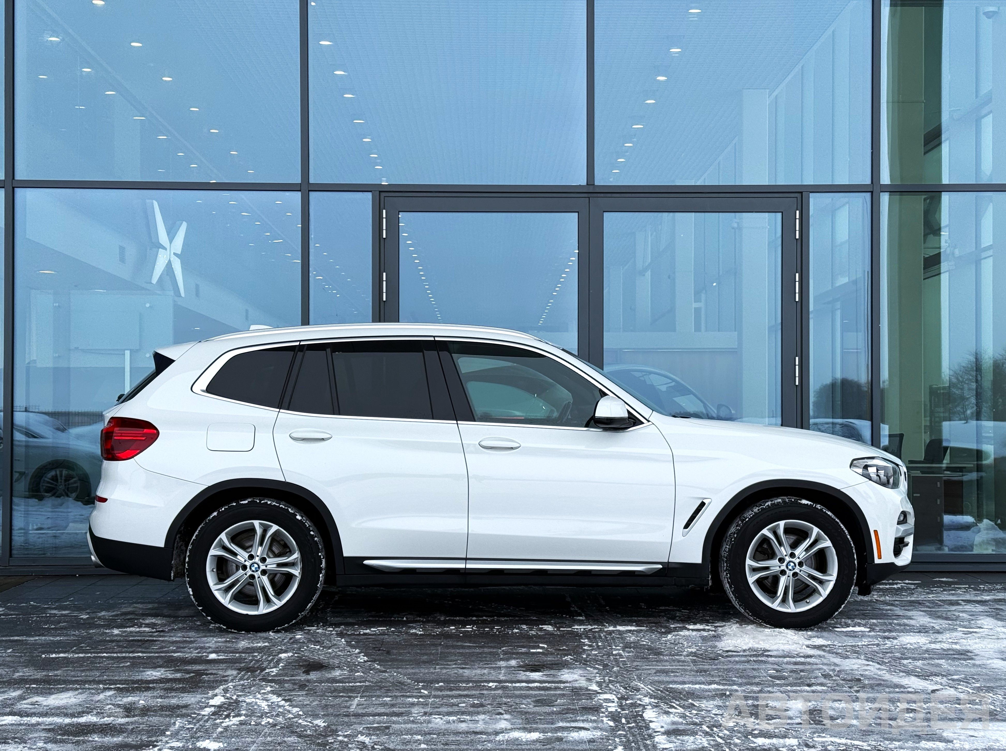 BMW X3 xDrive30i Белоснежный неметаллик фото 2