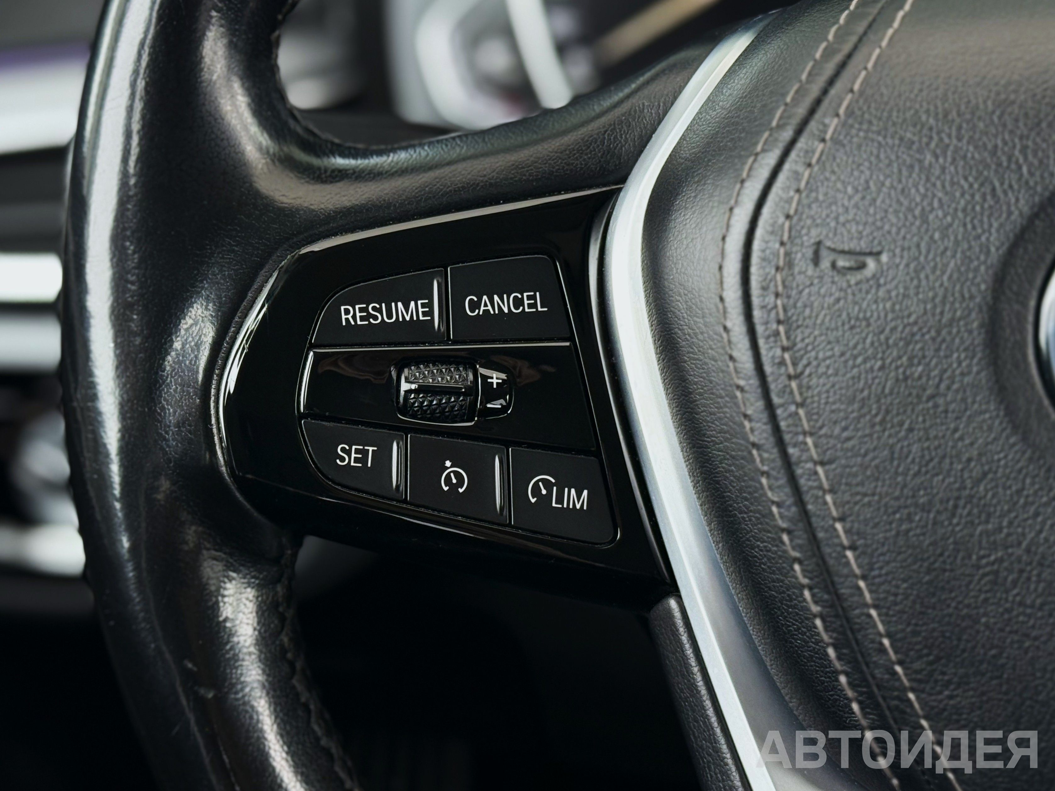 BMW 530d xDrive Sedan фото 8