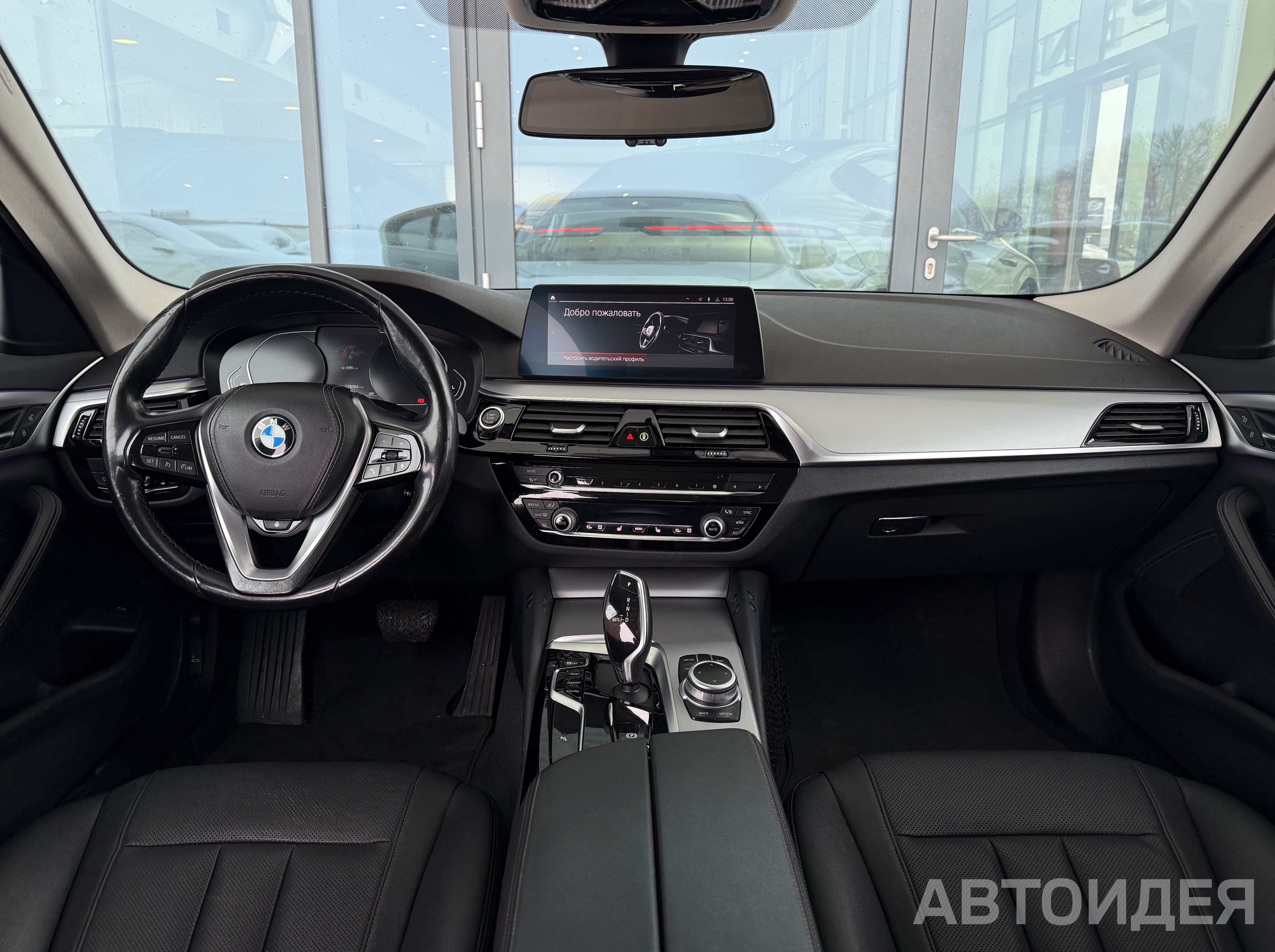 BMW 530d xDrive Sedan Серебристый ледник металлик фото 6