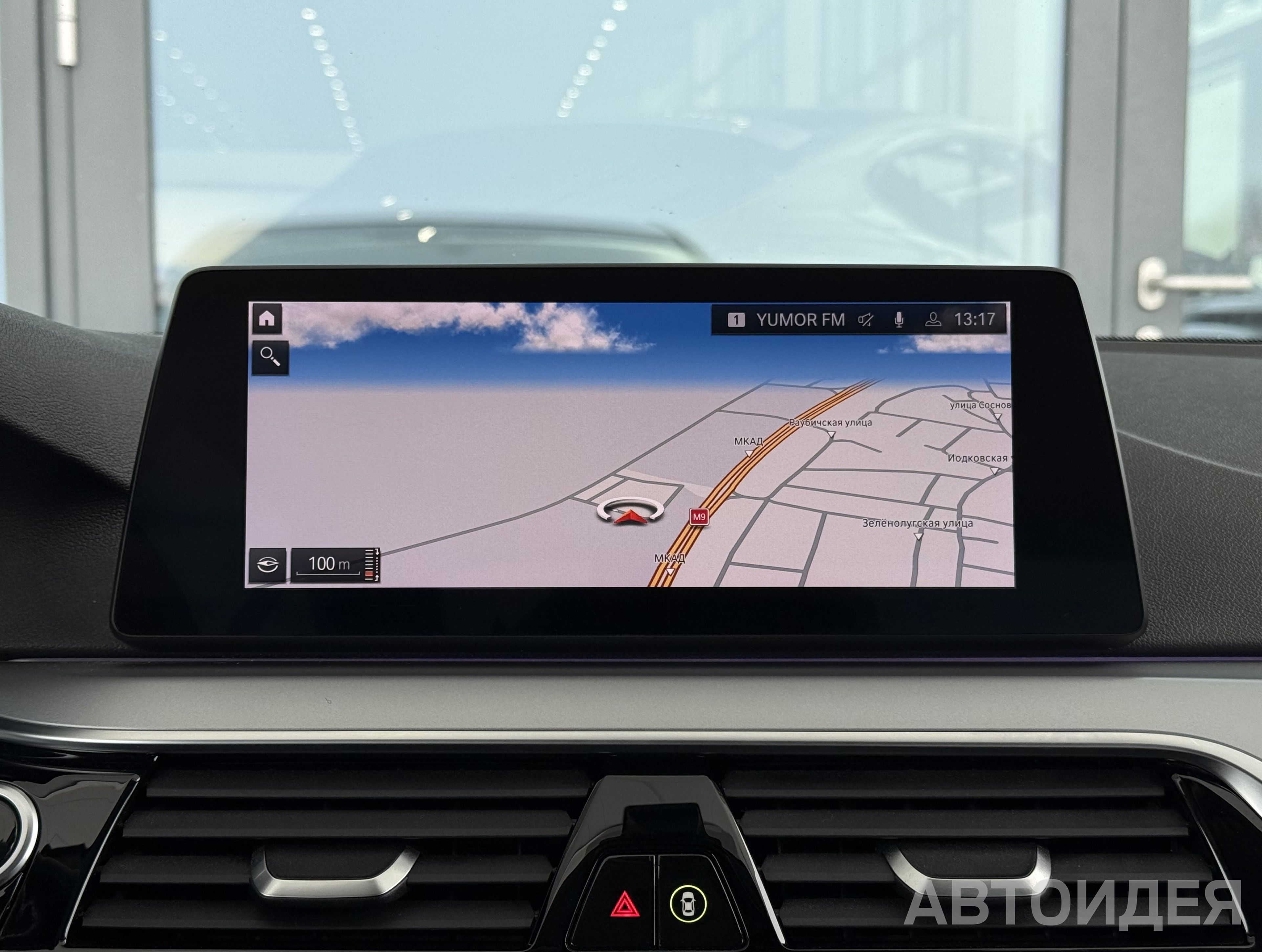 BMW 530d xDrive Sedan Серебристый ледник металлик фото 19