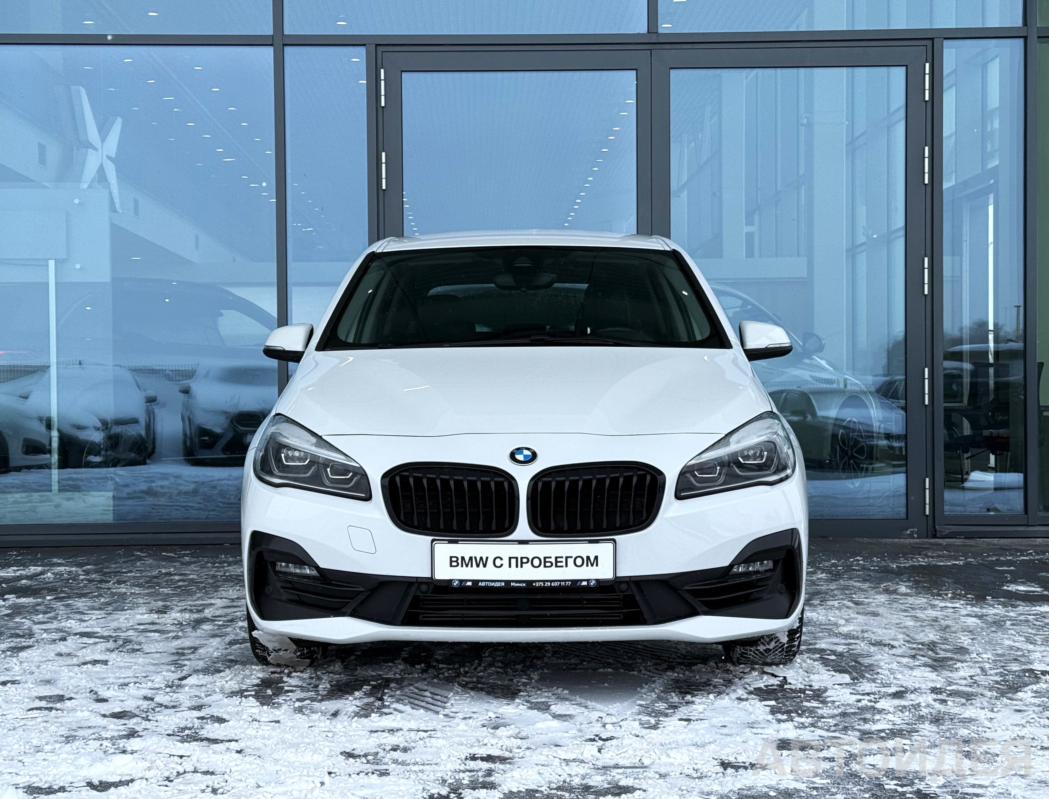 BMW 218i Active Tourer фото 1