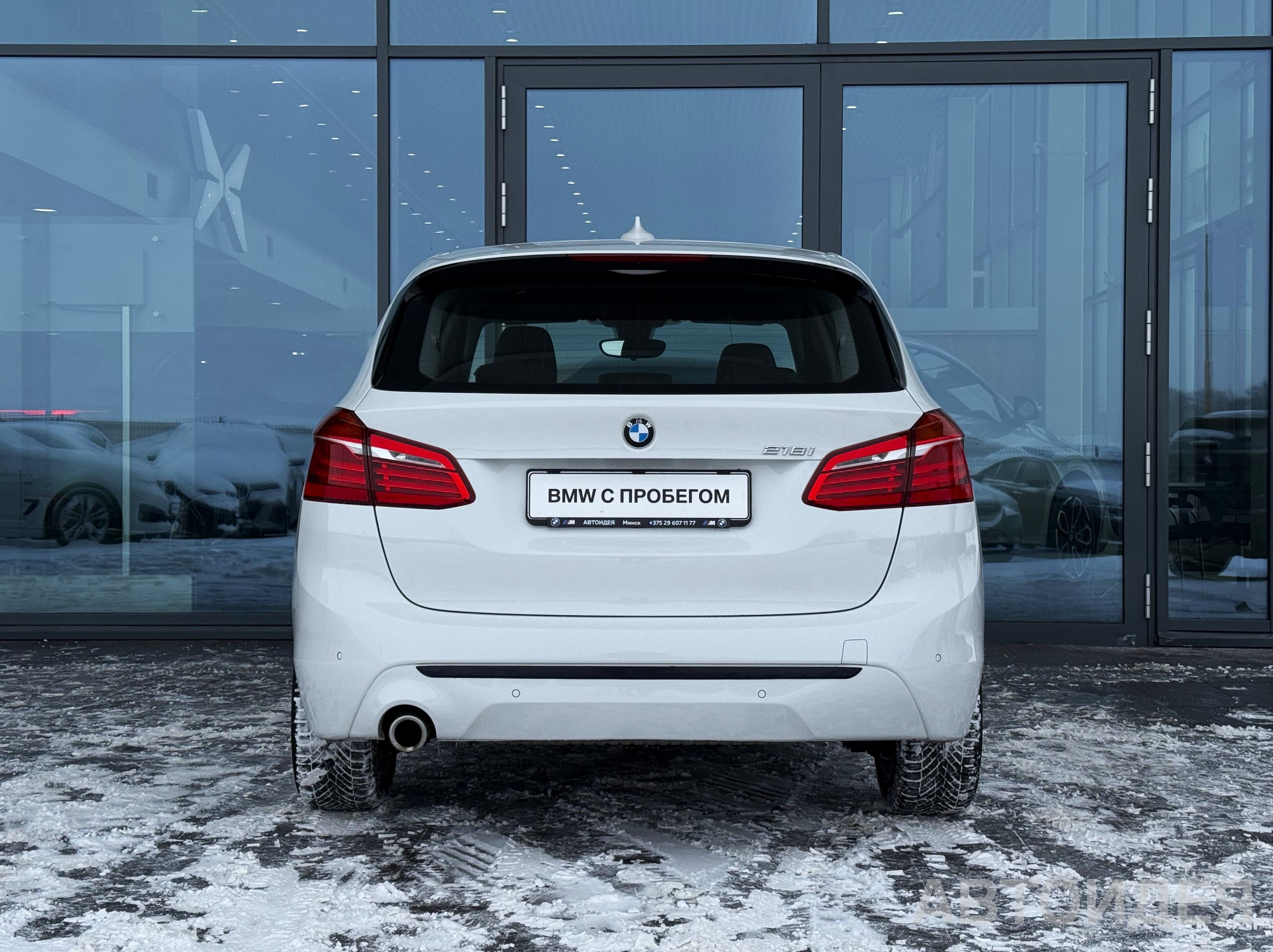 BMW 218i Active Tourer фото 4