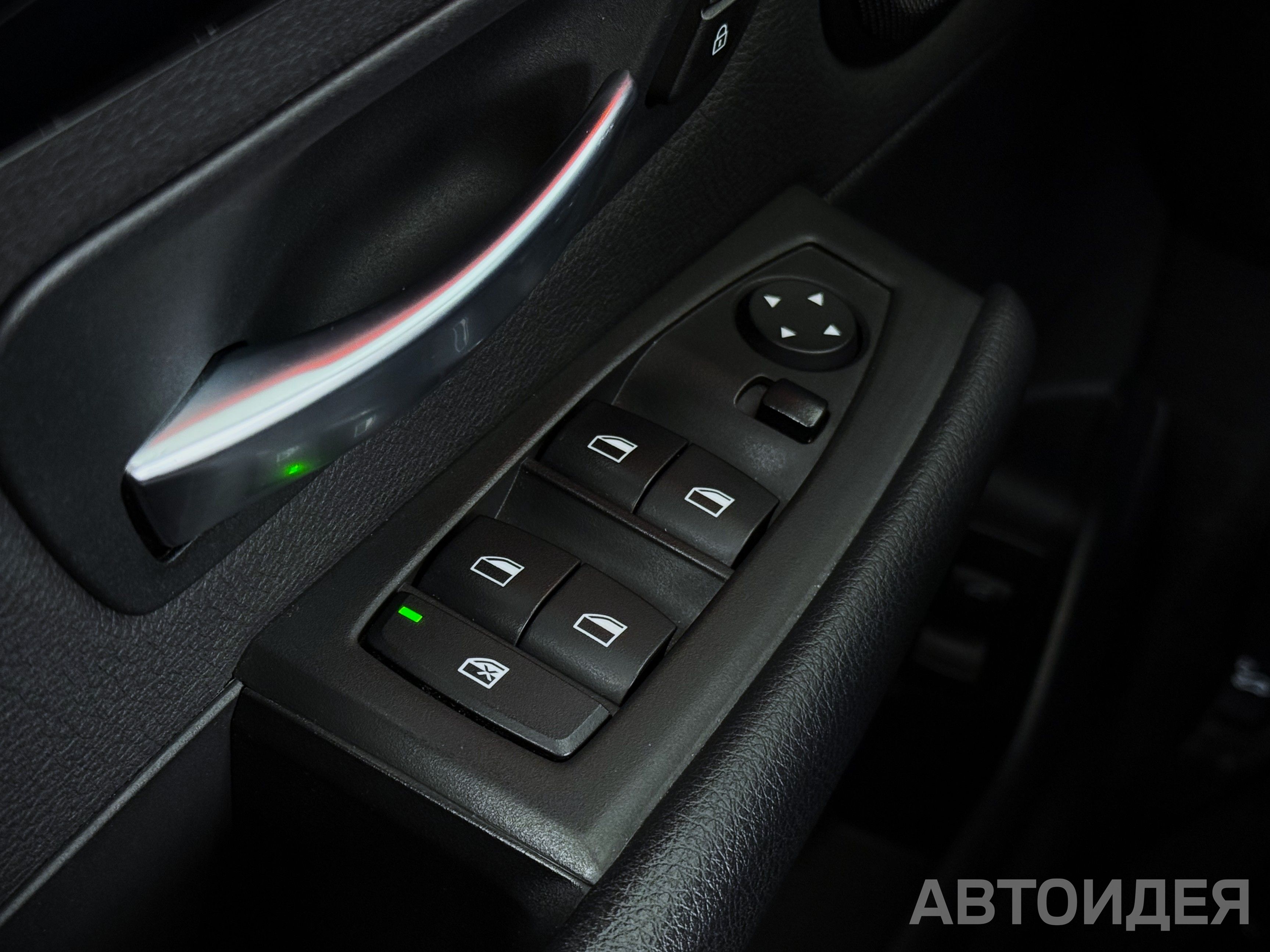 BMW 218i Active Tourer фото 21