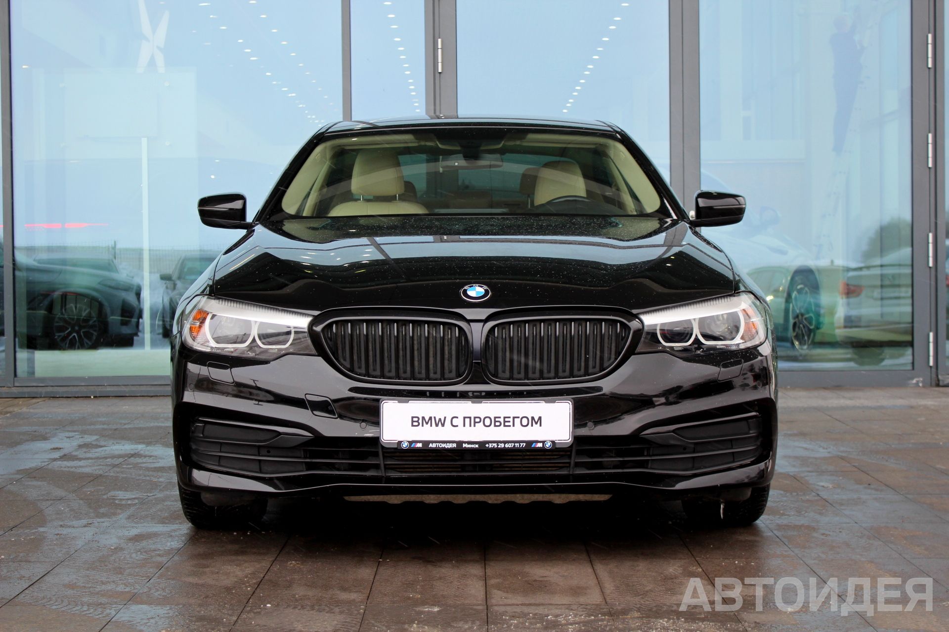 BMW 520d Sedan Черный неметаллик фото 4