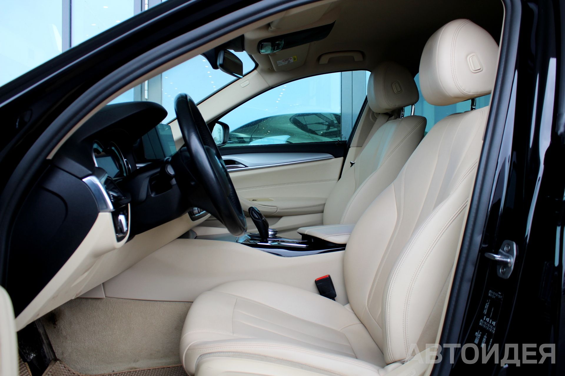 BMW 520d Sedan Черный неметаллик фото 17