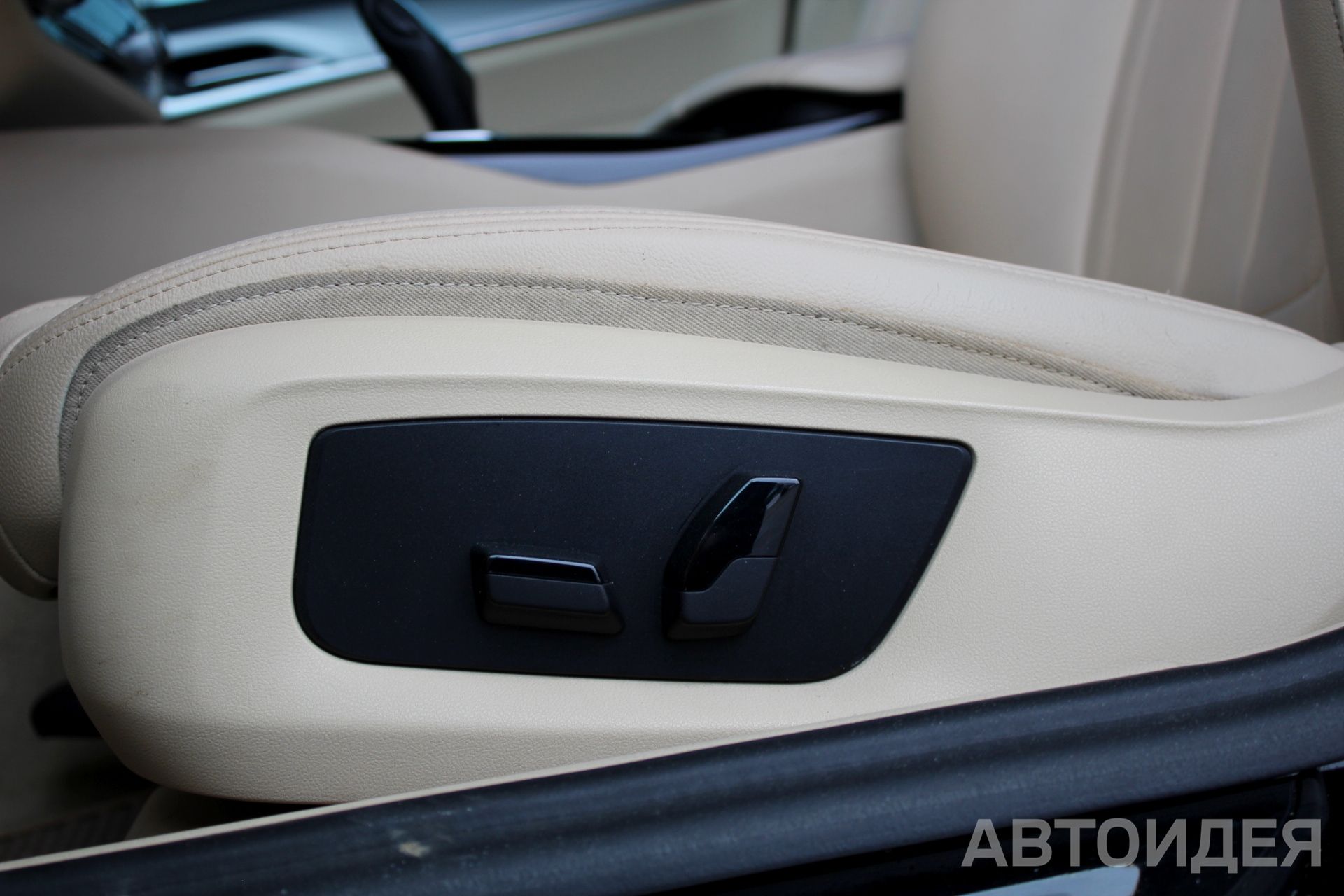 BMW 520d Sedan Черный неметаллик фото 18