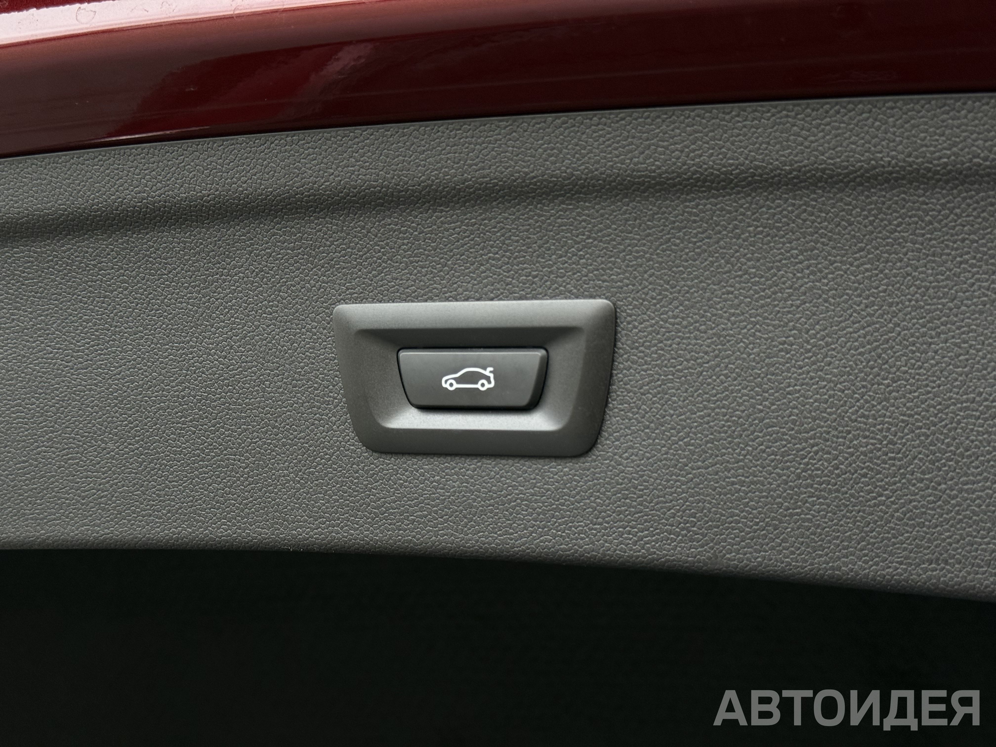 BMW i iX xDrive40 фото 26