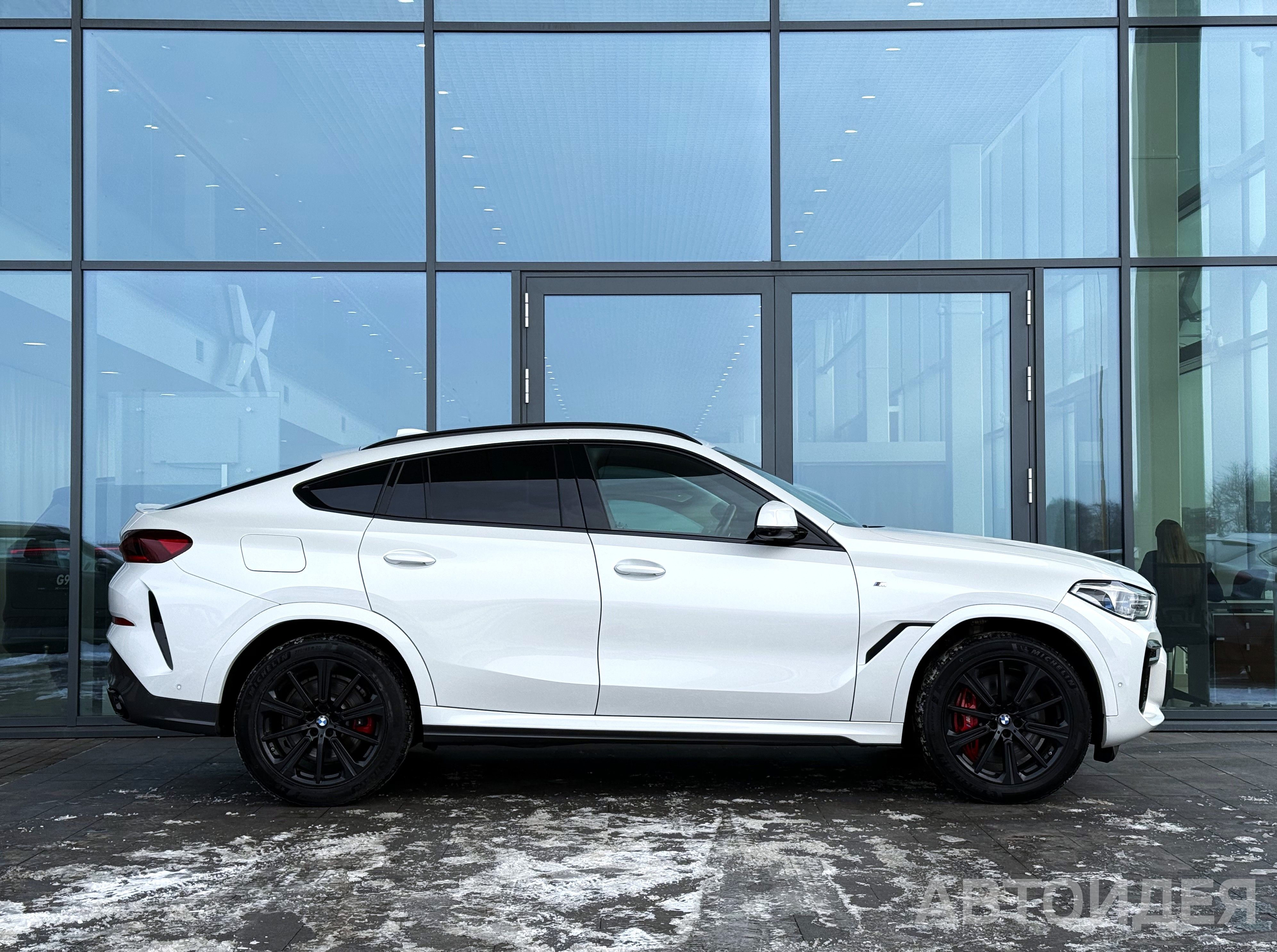 BMW X6 xDrive40d Белый Минерал металлик фото 2