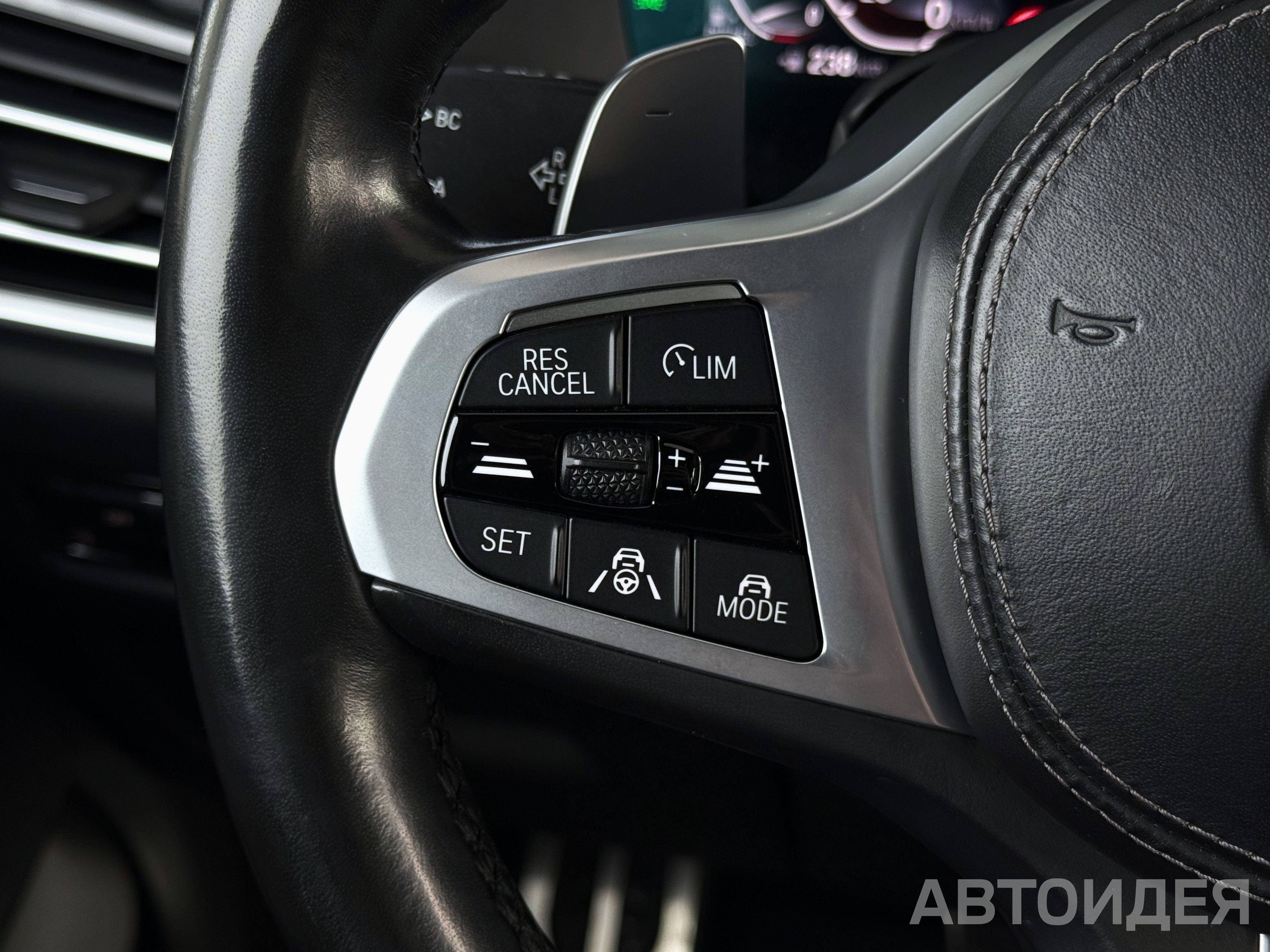 BMW X6 xDrive40d Белый Минерал металлик фото 9